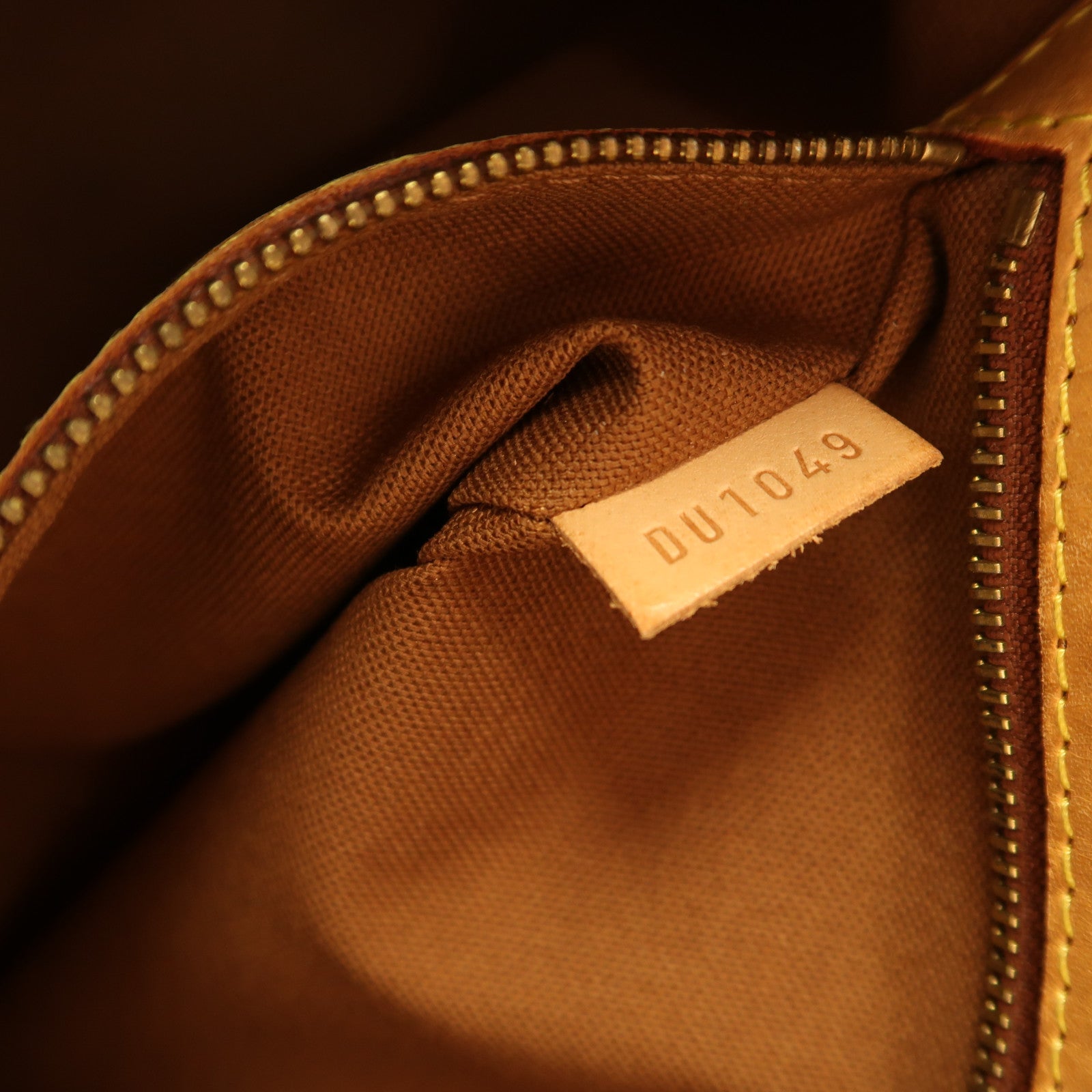 LOUIS VUITTON Monogram Batignolles Horizontal金扣肩背袋棕色