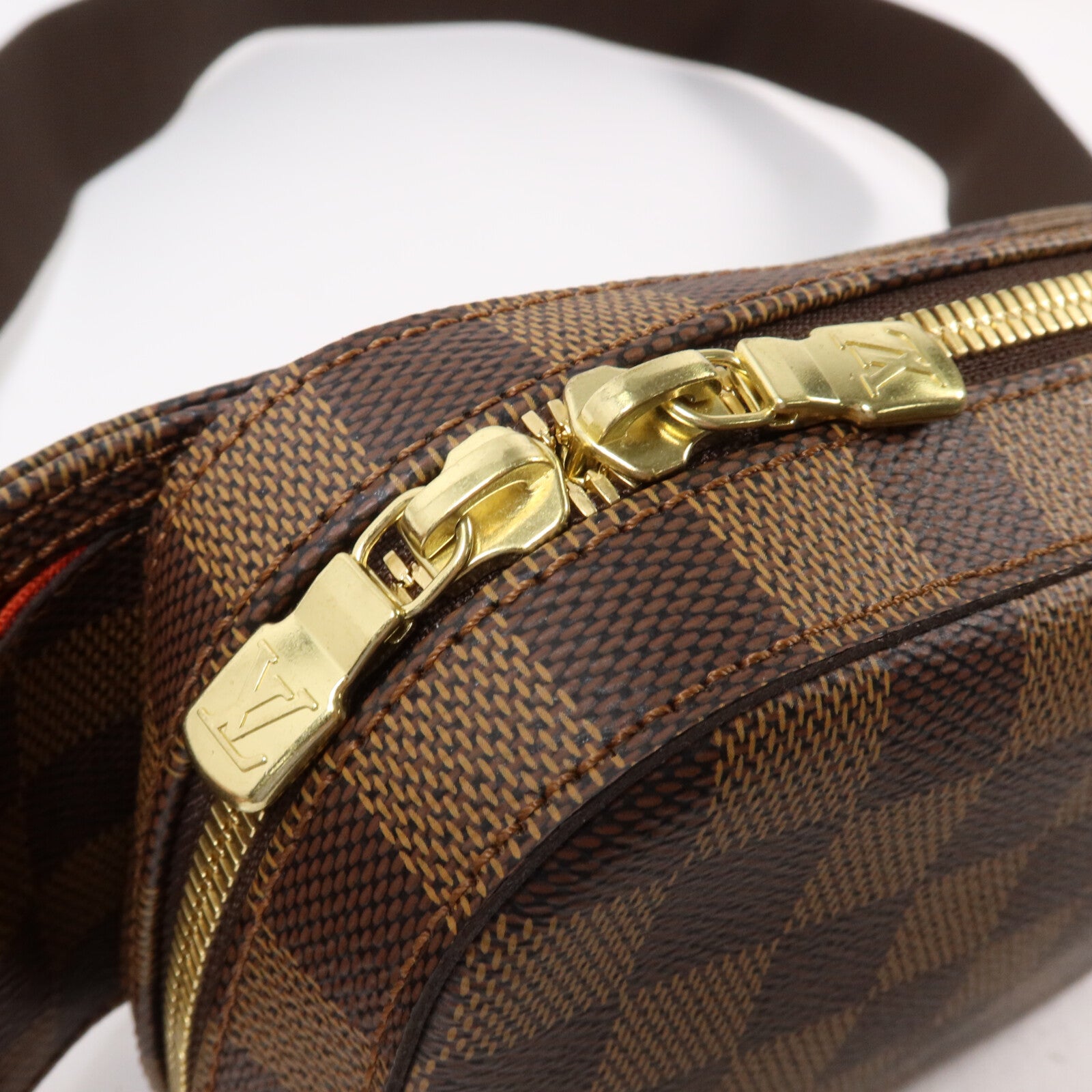 LOUIS VUITTON Damier Geronimos腰包