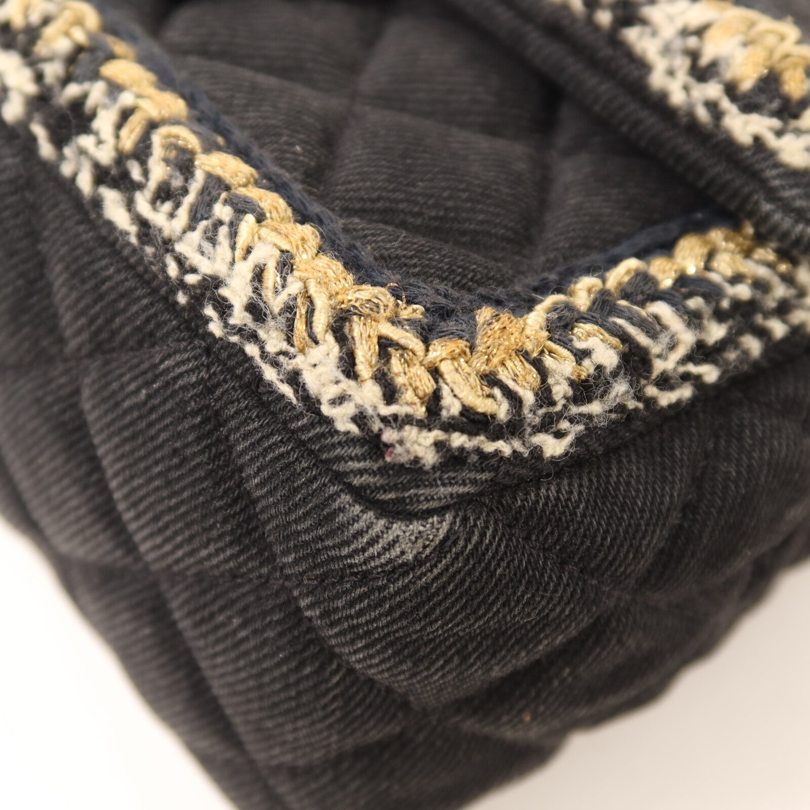 CHANEL 牛仔布Chain Shoulder金扣鏈帶肩背袋