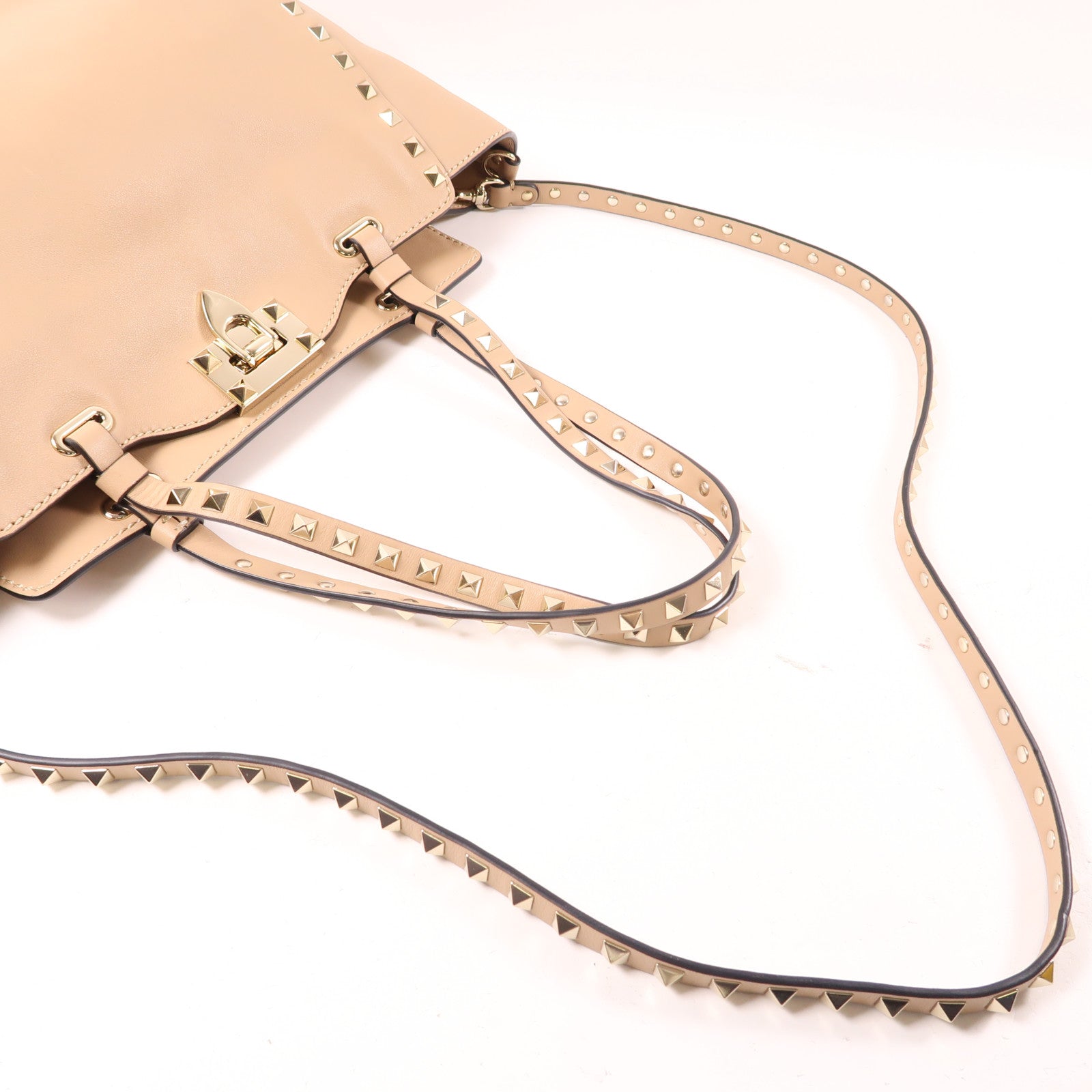 Valentino 牛皮皮革Garavani Rockstud金扣手挽肩背兩用袋米色