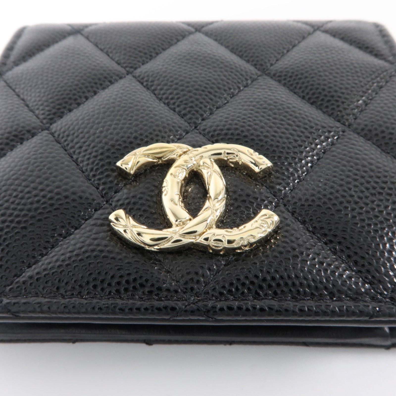 CHANEL 牛皮皮革Bifold Wallet金扣錢包