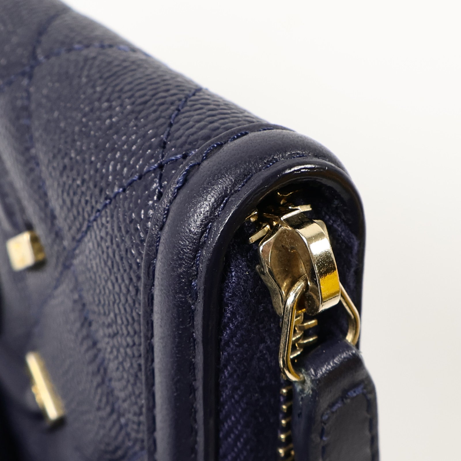 CHANEL 牛皮皮革CC Filigree Zipper Medium長錢包