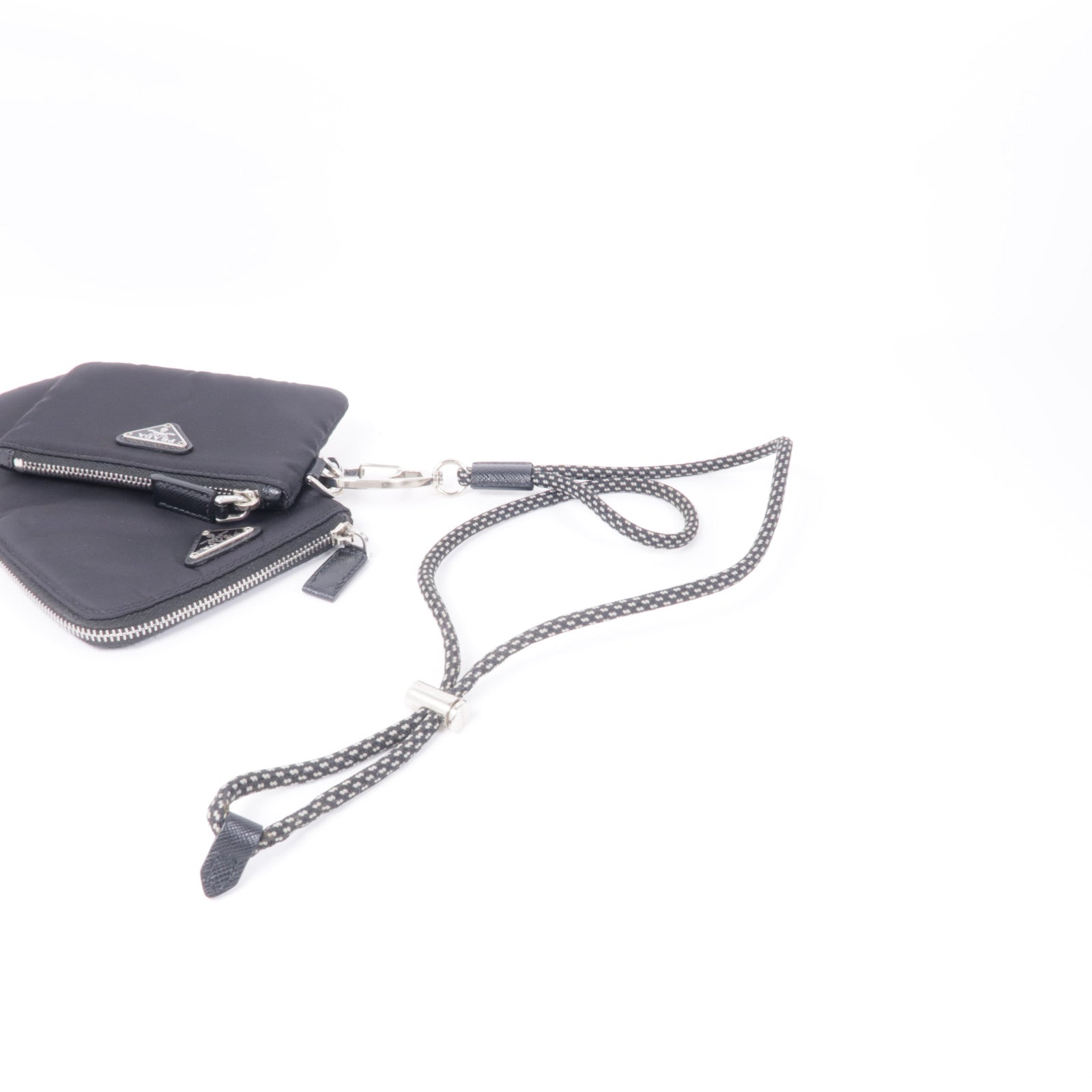 PRADA 尼龍Pouch Shoulder Bag銀扣肩背袋