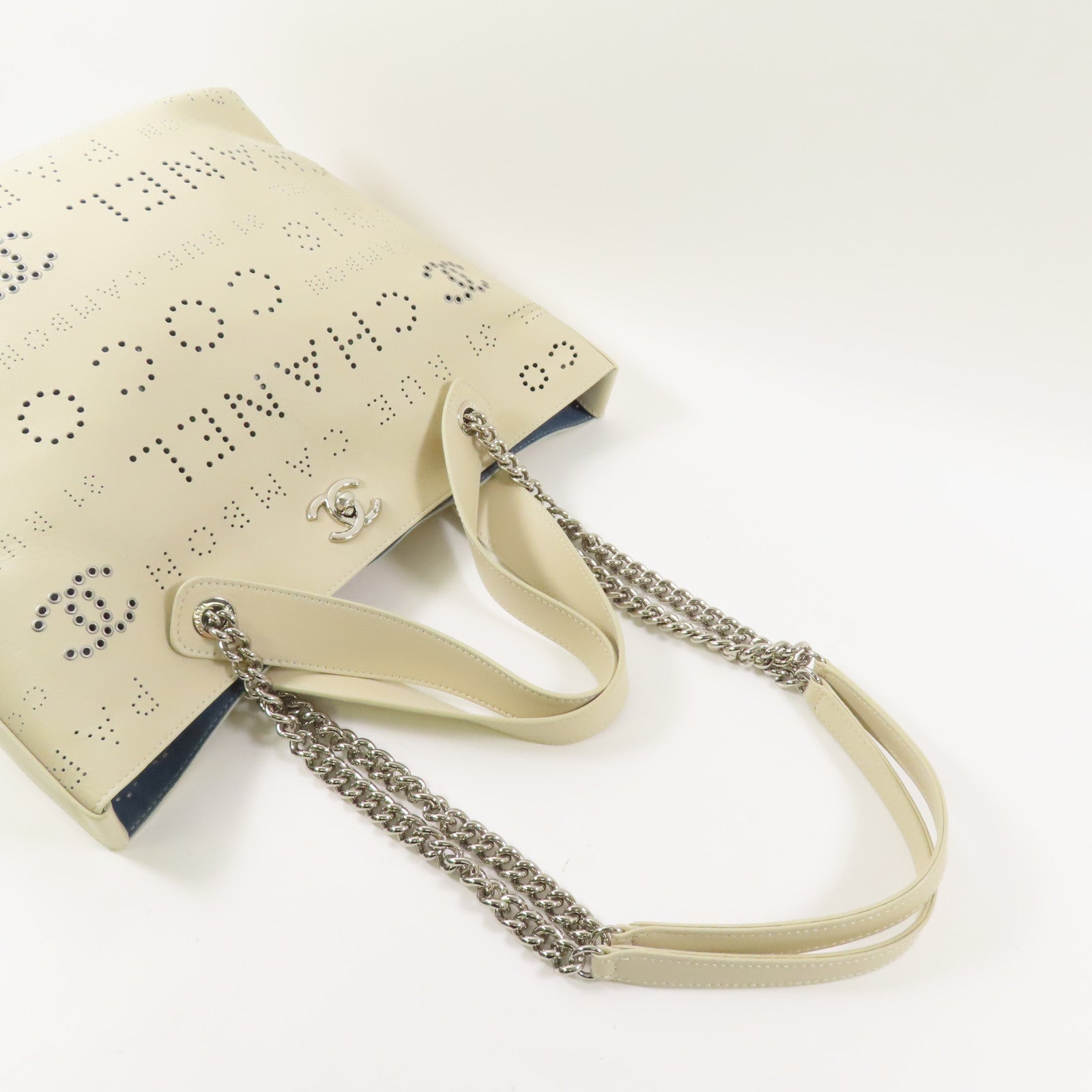 CHANEL 牛皮皮革Chain Tote銀扣鏈帶手挽袋