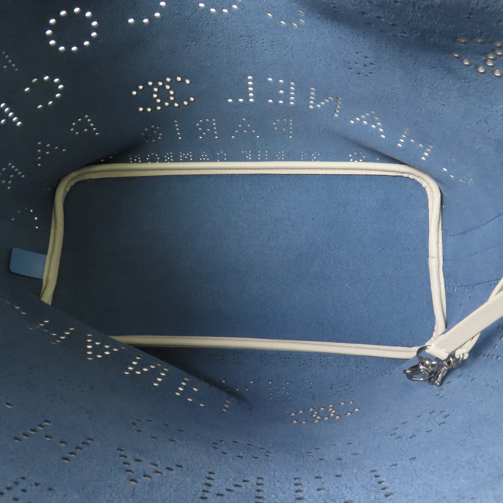 CHANEL 牛皮皮革Chain Tote銀扣鏈帶手挽袋