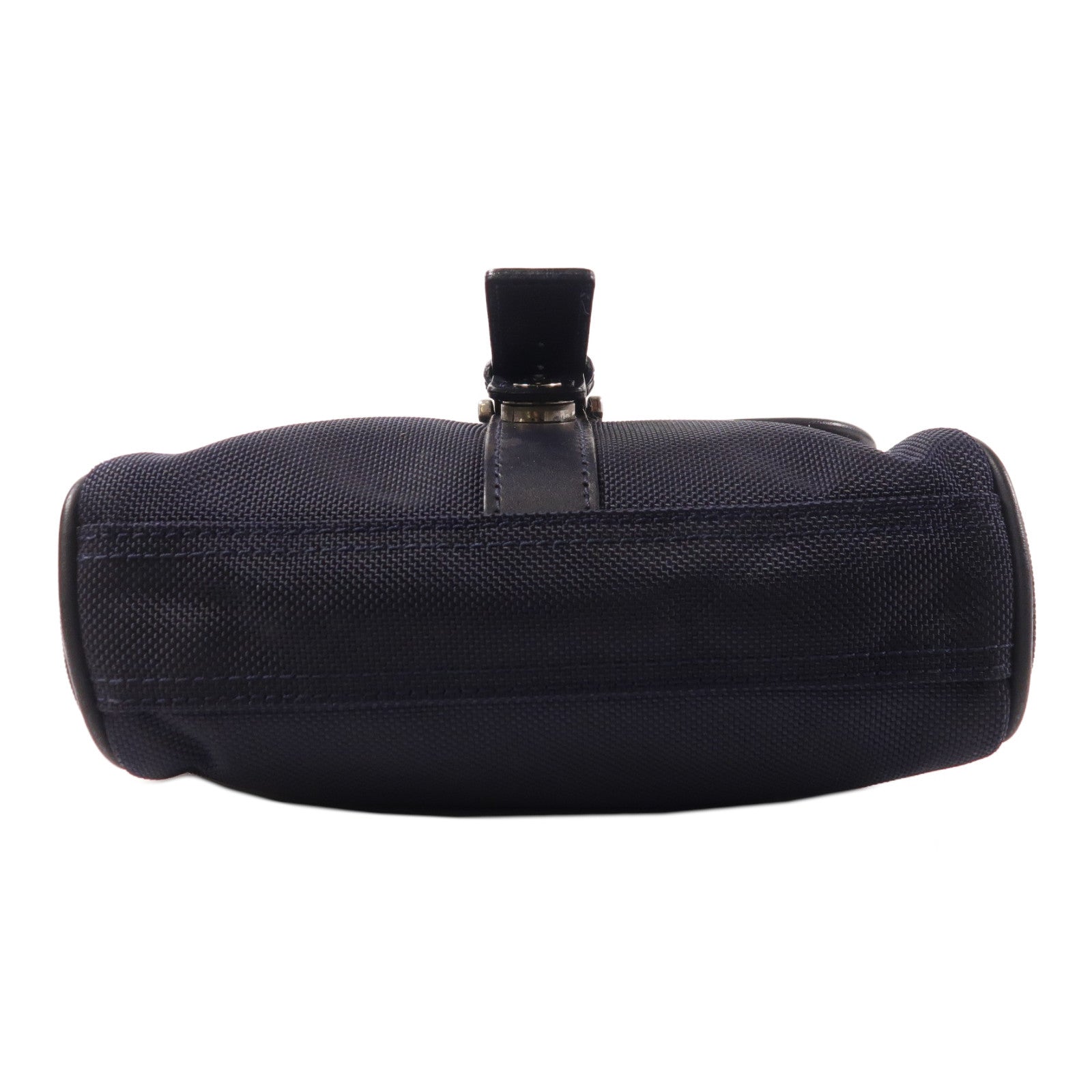 BURBERRY 尼龍Shoulder Bag銀扣肩背袋