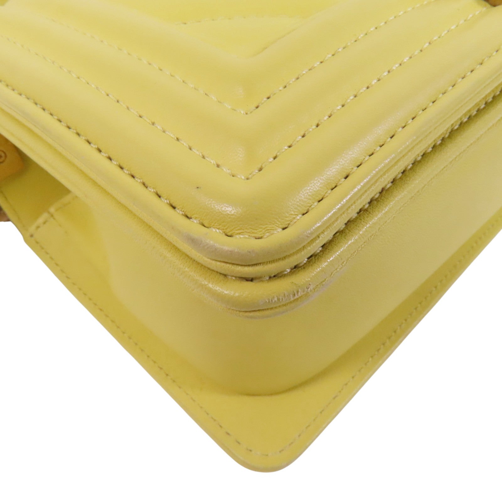 CHANEL 羊皮皮革Boy Chanel 20金扣鏈帶肩背袋