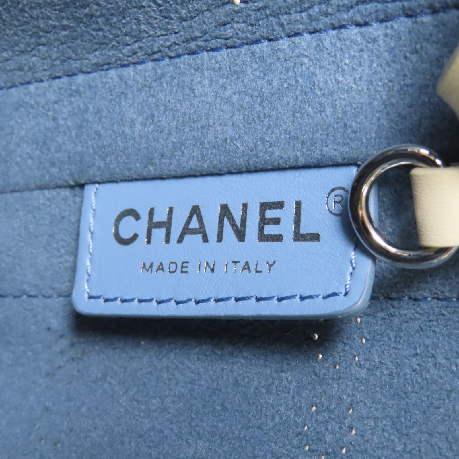 CHANEL 牛皮皮革Chain Tote銀扣鏈帶手挽袋