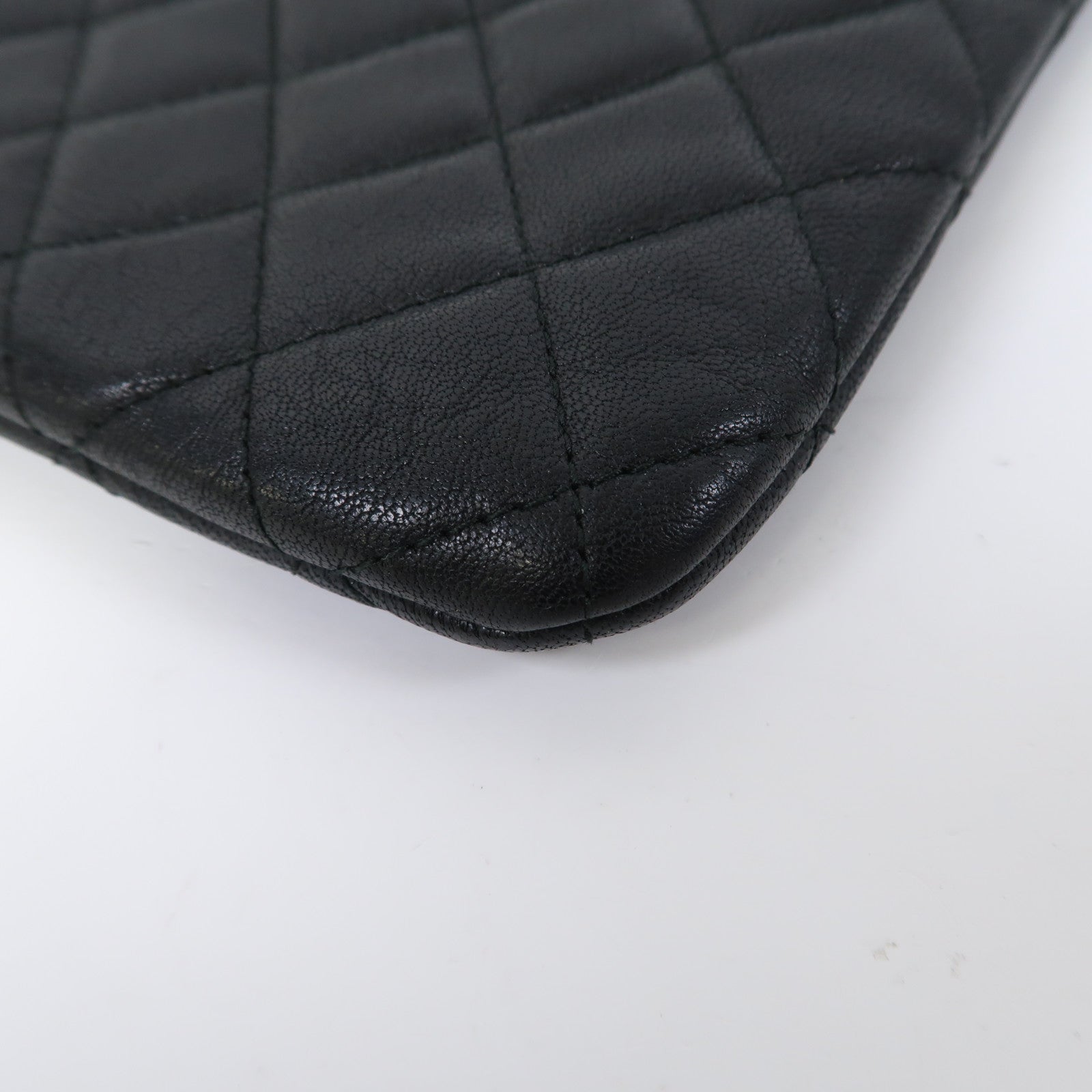 CHANEL 菱格牛皮皮革Clutch金扣手拿包黑色