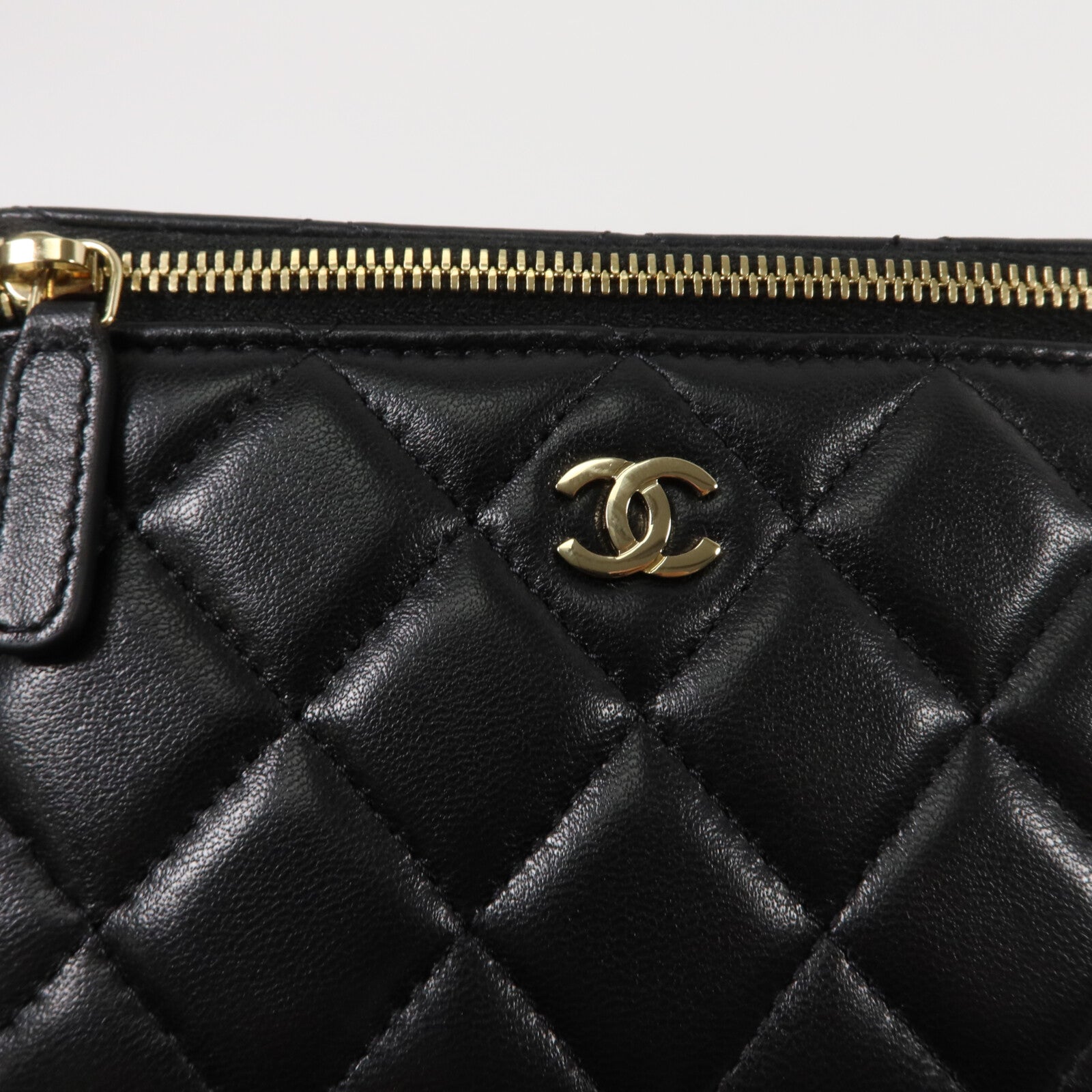 CHANEL 羊皮皮革Vanity Case鏈帶肩背袋