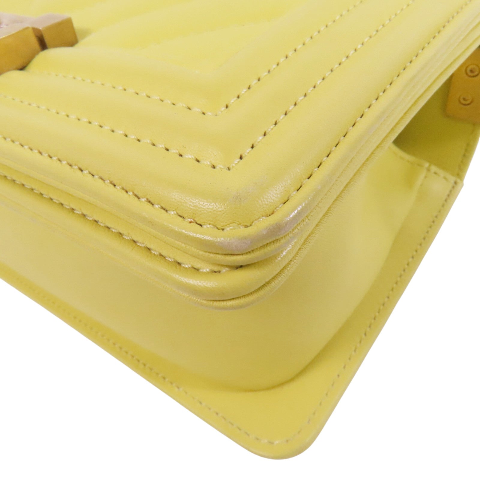 CHANEL 羊皮皮革Boy Chanel 20金扣鏈帶肩背袋