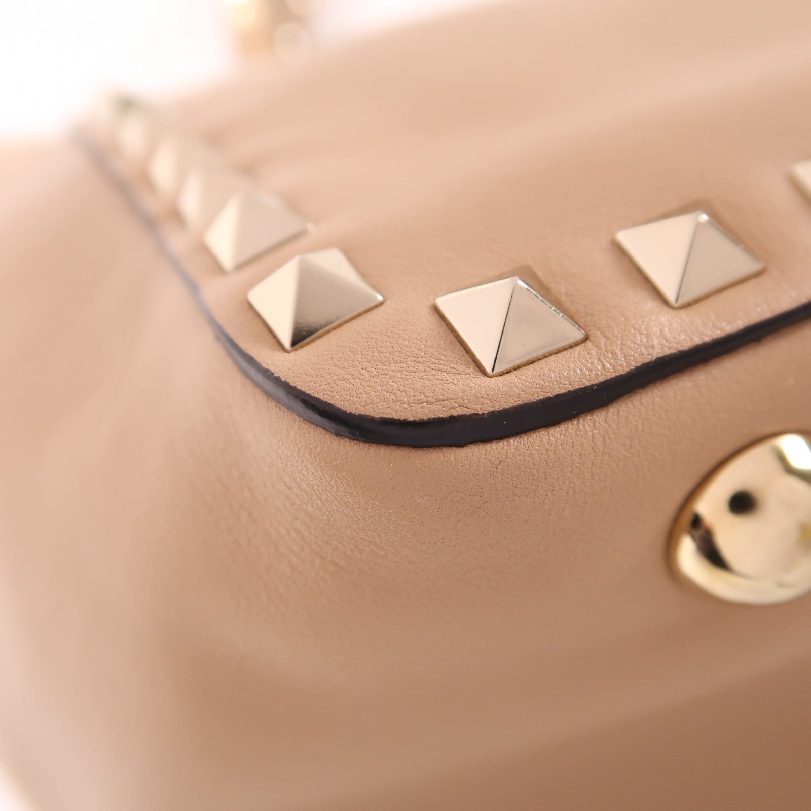 Valentino 牛皮皮革Garavani Rockstud金扣手挽肩背兩用袋米色