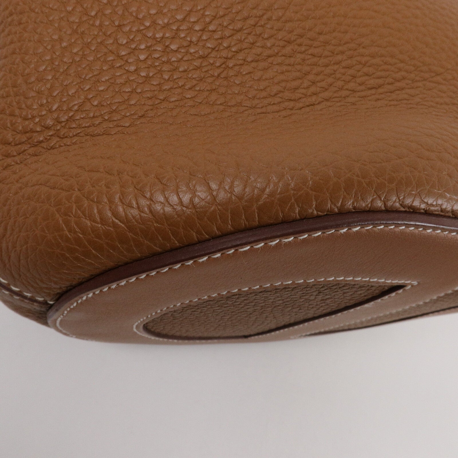 HERMES Clemence皮革In The Loop 23手挽袋Gold