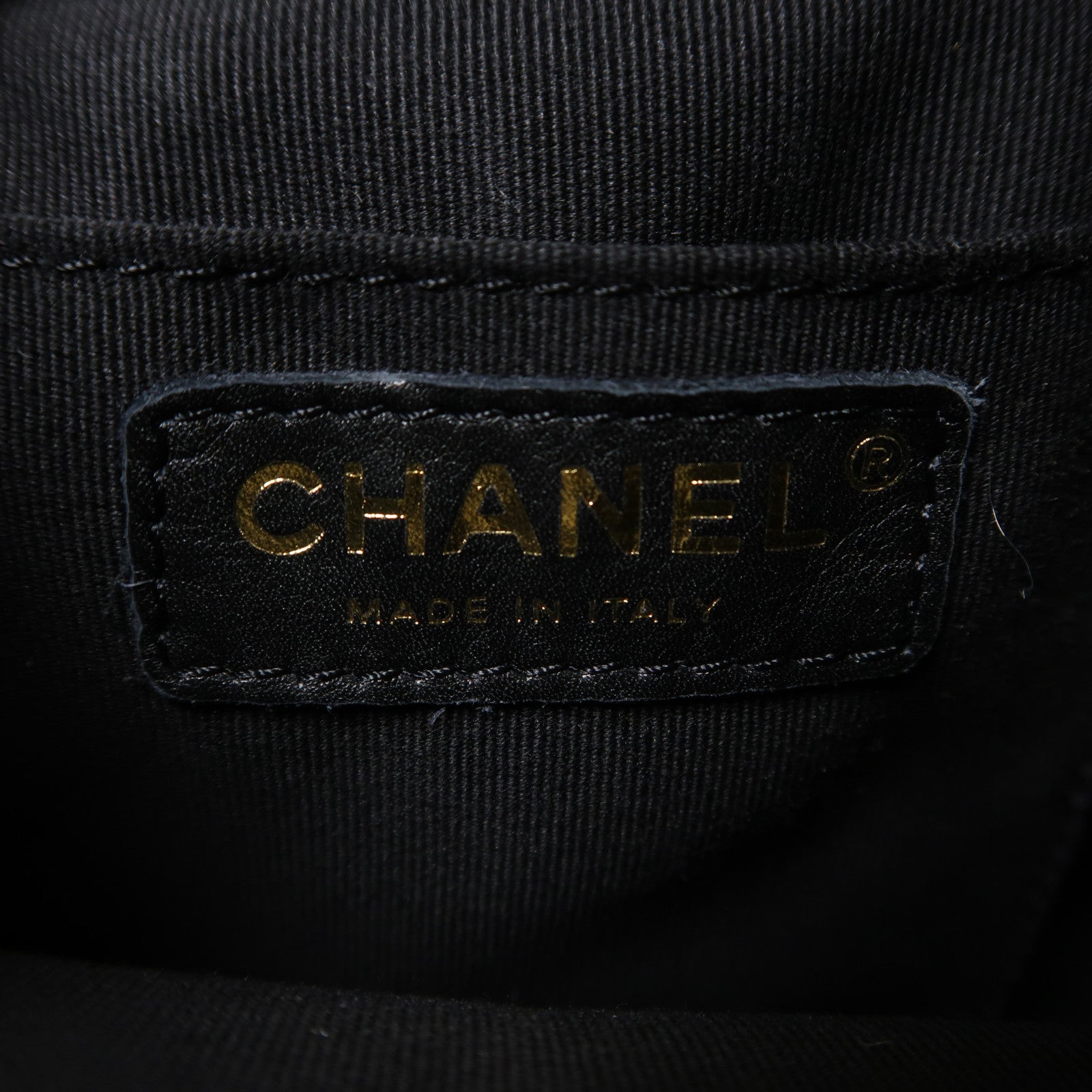 CHANEL 【激減優惠】羊皮皮革Duma Mini金扣背包黑色