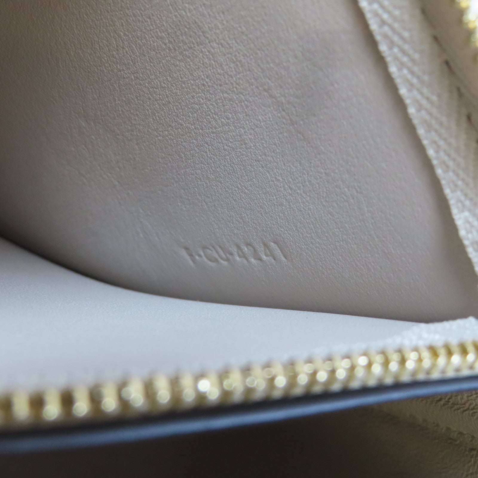 CELINE 牛皮皮革Shoulder Bag金扣肩背袋藍色/米色