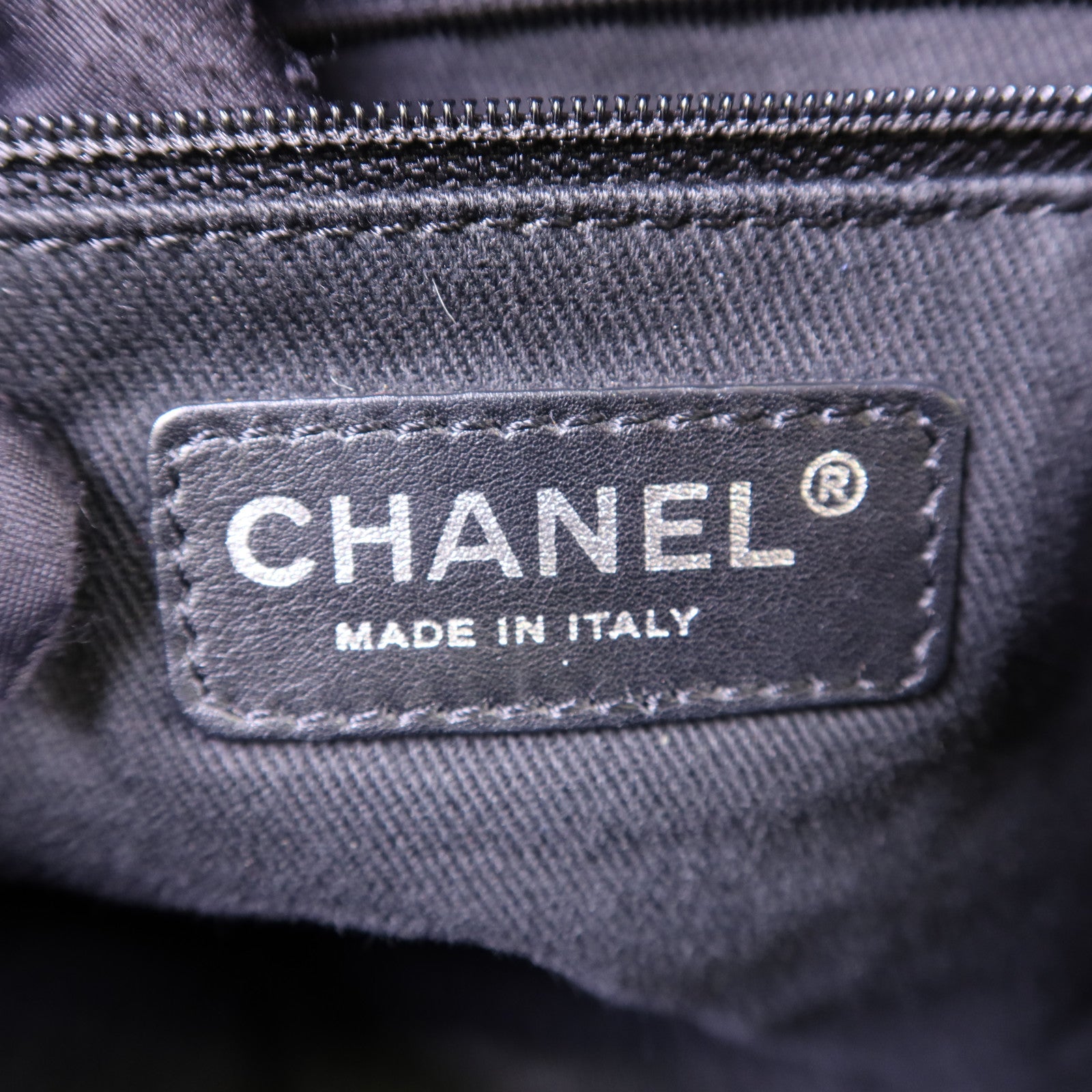 CHANEL 羊皮皮革Shoulder Bag銀扣肩背袋