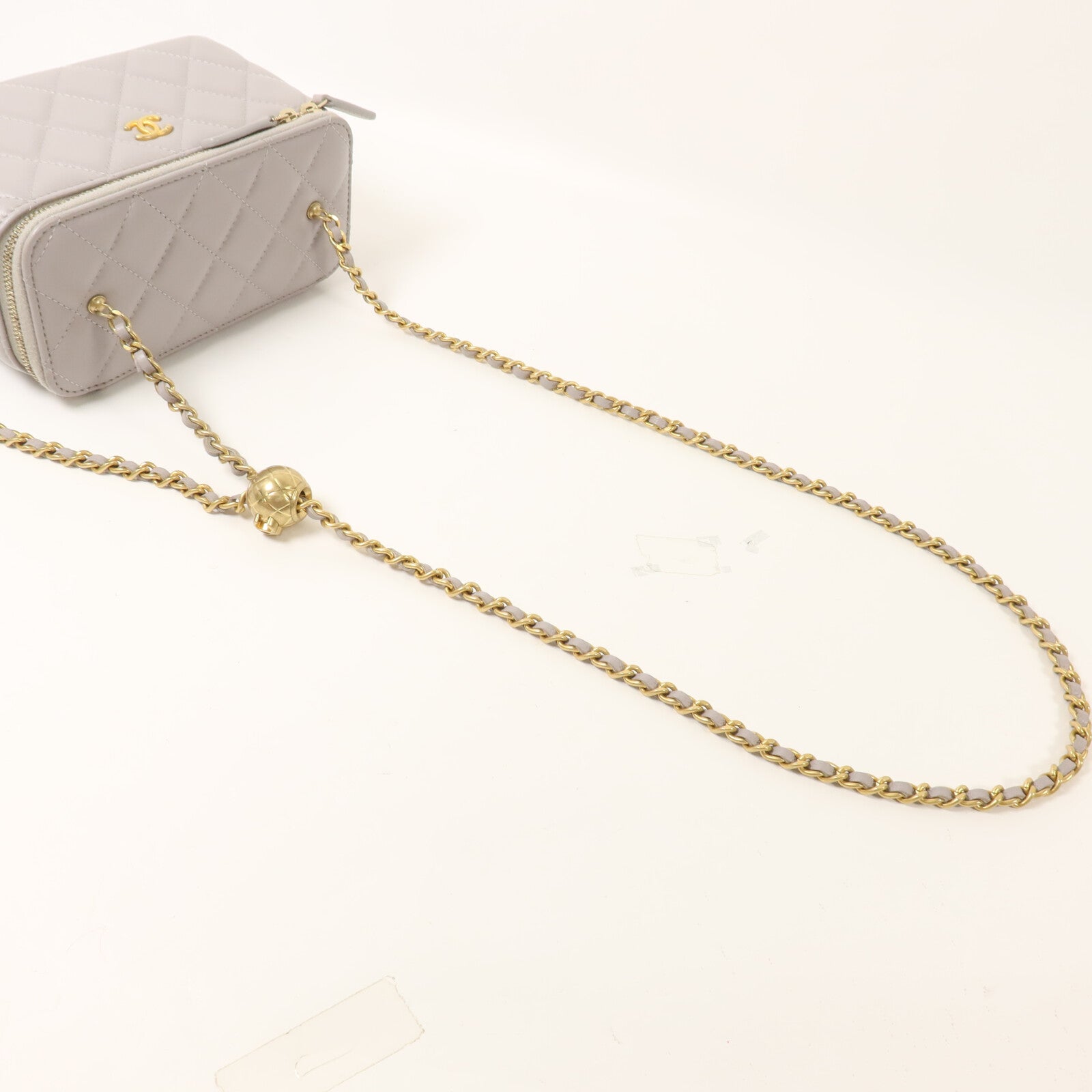 CHANEL 羊皮皮革Vanity Case鏈帶肩背袋