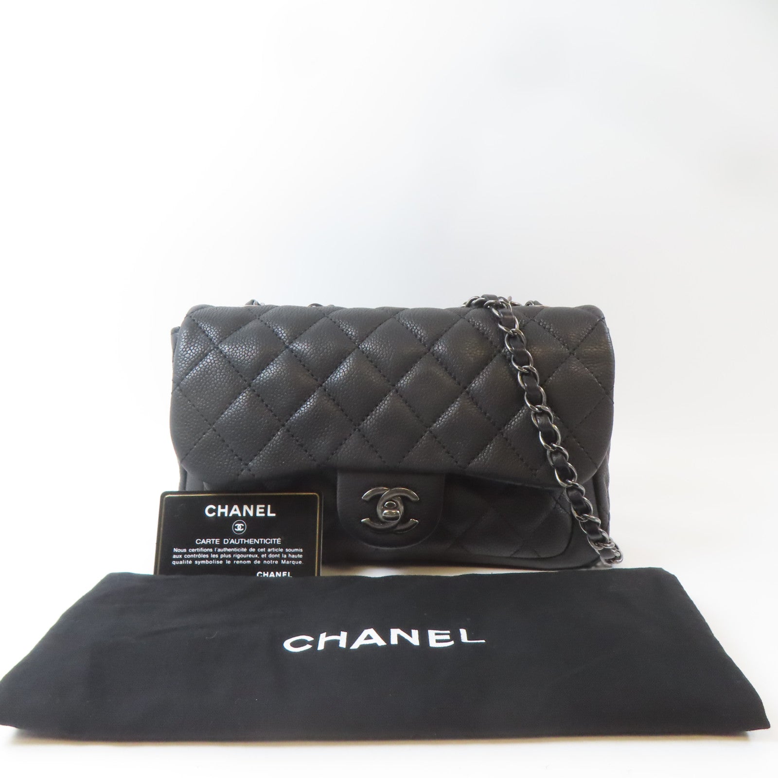 CHANEL 菱格Caviar皮革Chain Shoulder Bag黑扣鏈帶肩背袋黑色