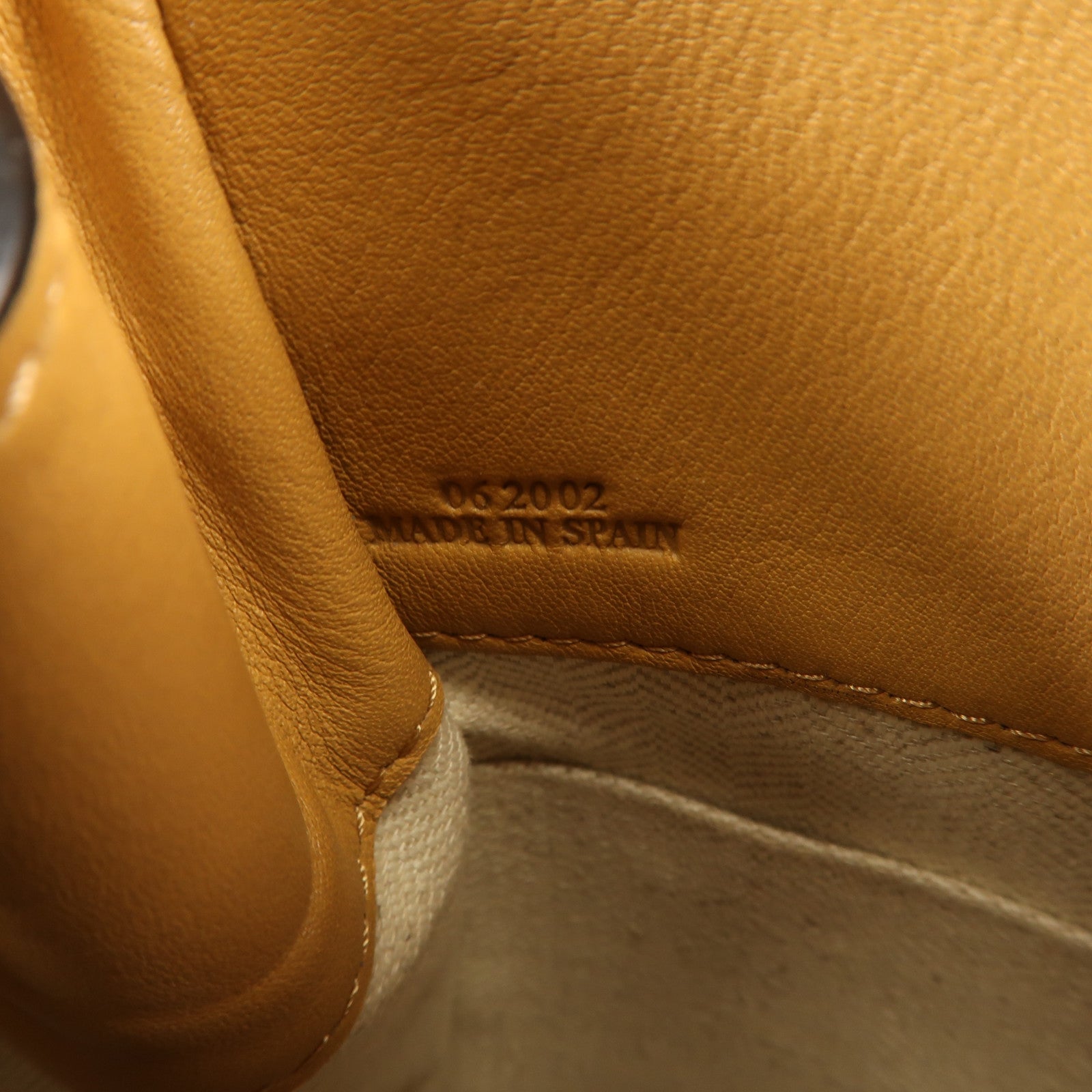 LOEWE 牛皮皮革Hammock Mini手挽肩背兩用袋