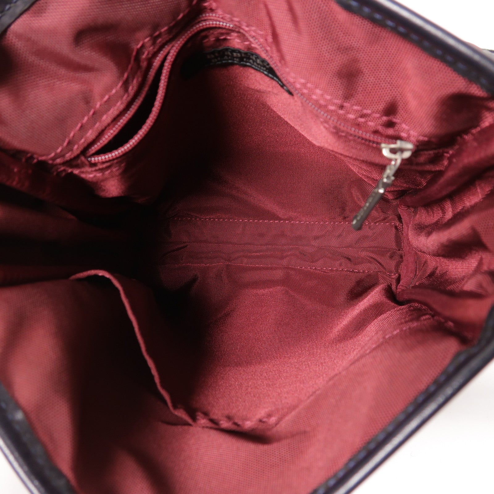 BURBERRY 尼龍Shoulder Bag銀扣肩背袋