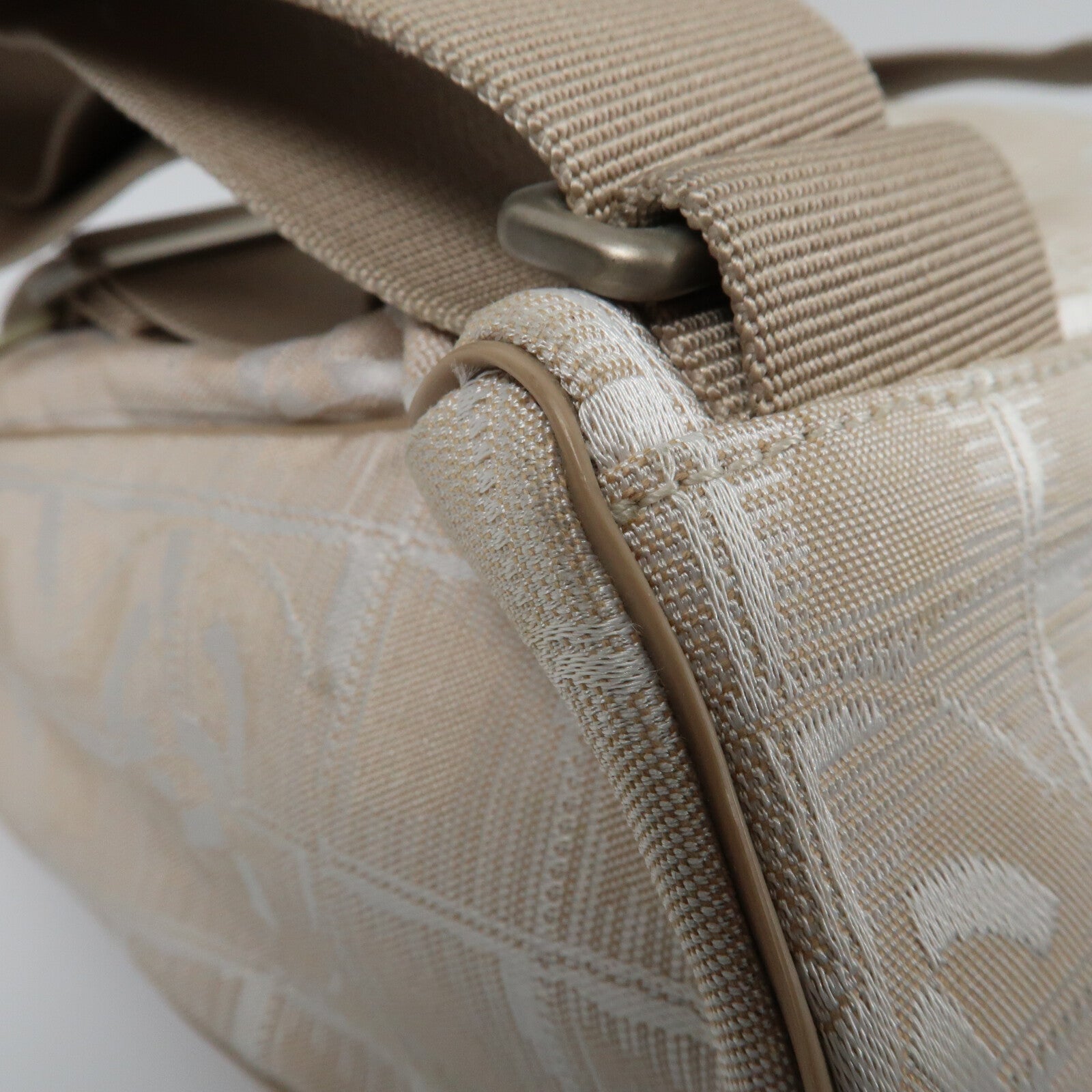 CHANEL 帆布New Travel Line Backpack銀扣背包