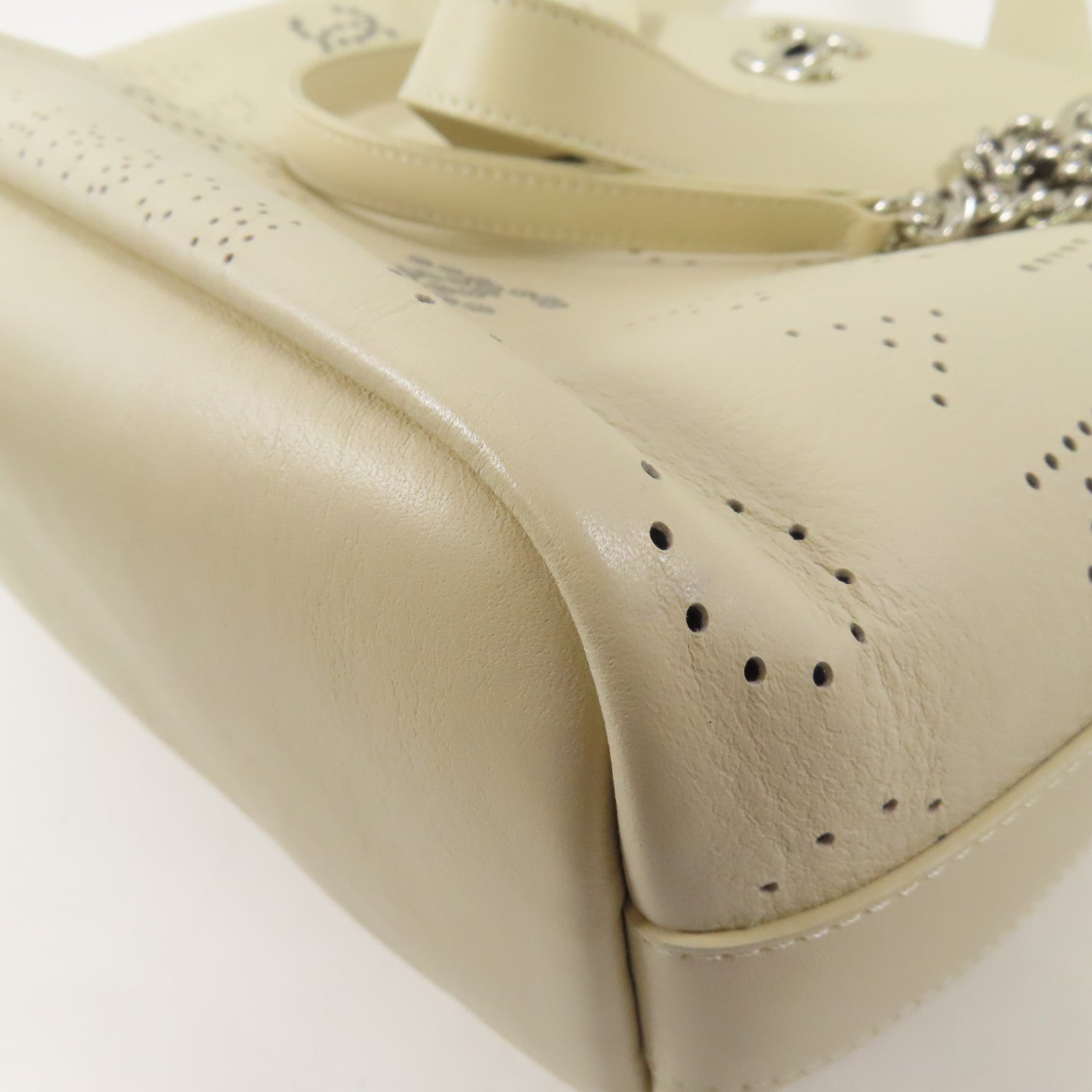 CHANEL 牛皮皮革Chain Tote銀扣鏈帶手挽袋