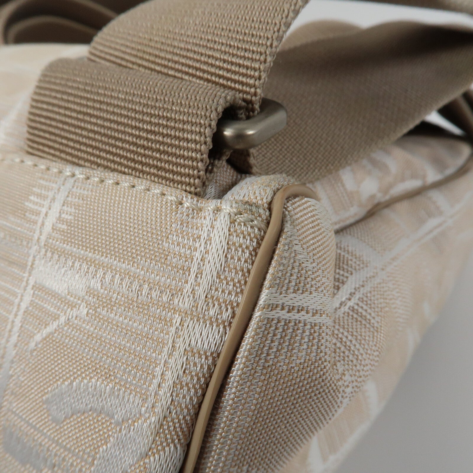 CHANEL 帆布New Travel Line Backpack銀扣背包