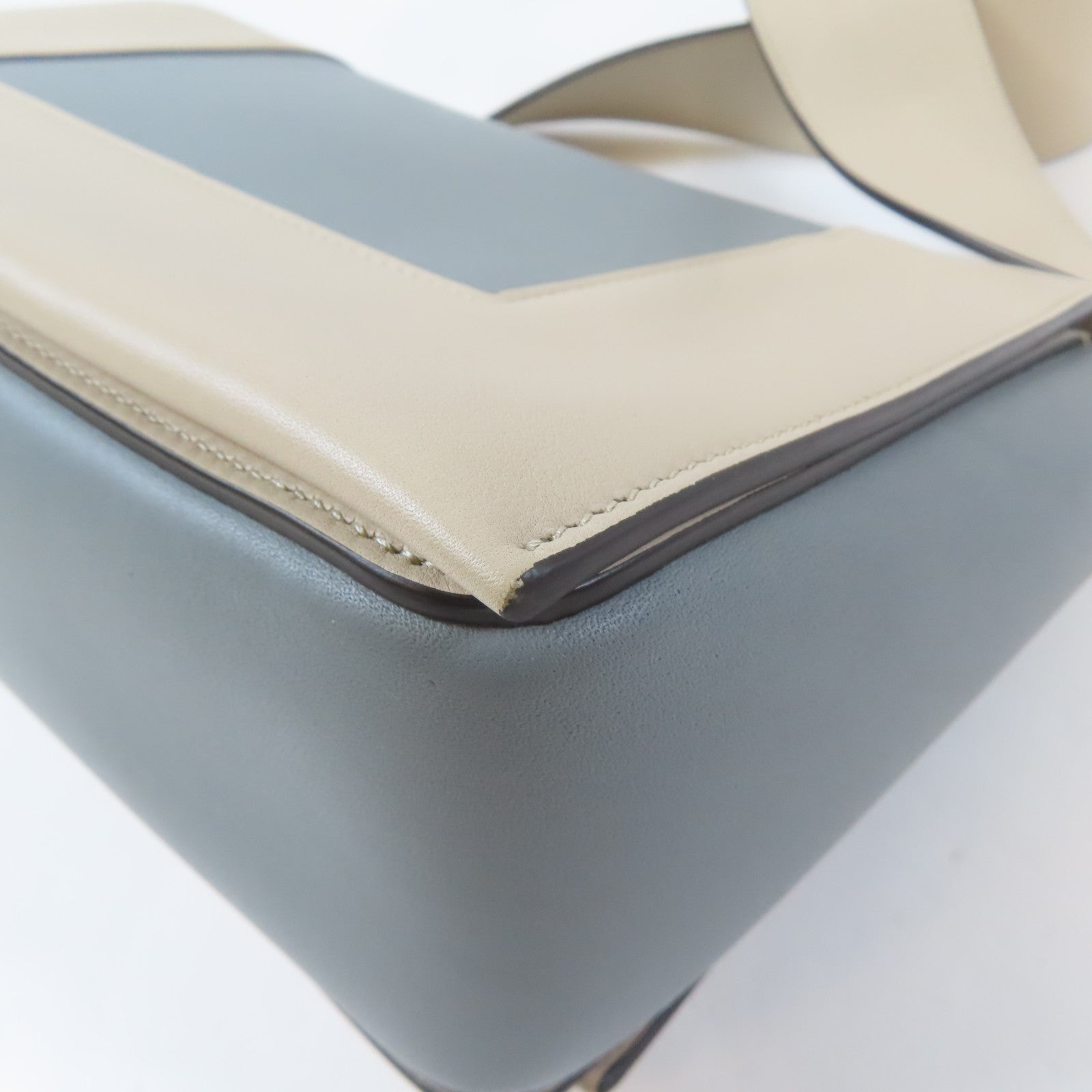 CELINE 牛皮皮革Shoulder Bag金扣肩背袋藍色/米色