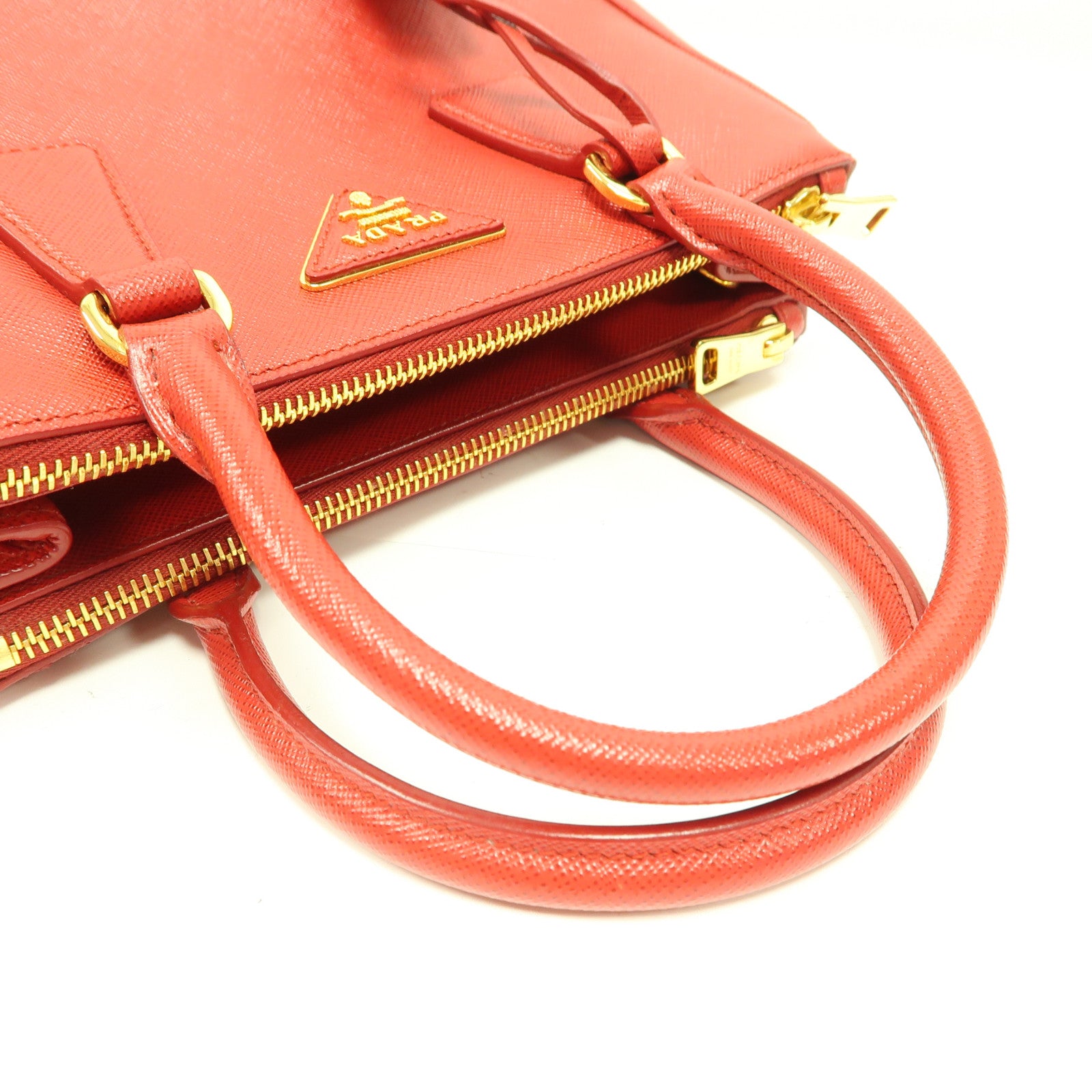 PRADA Saffiano皮革Galleria金扣手挽袋紅色