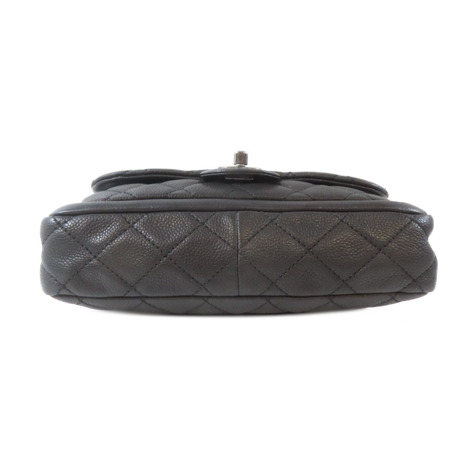 CHANEL 菱格Caviar皮革Chain Shoulder Bag黑扣鏈帶肩背袋黑色