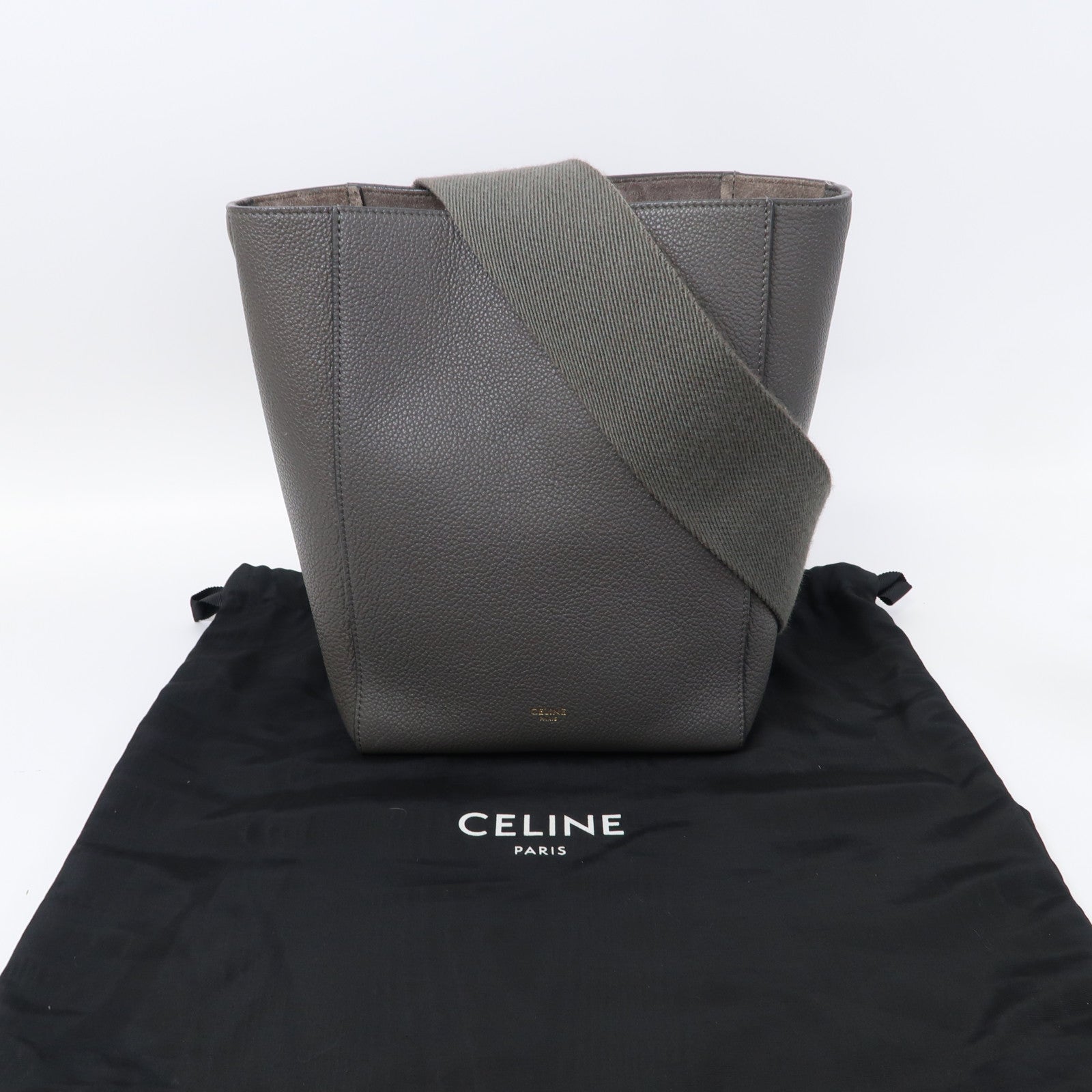 CELINE 牛皮皮革Sangle Bucket金扣肩背袋灰色