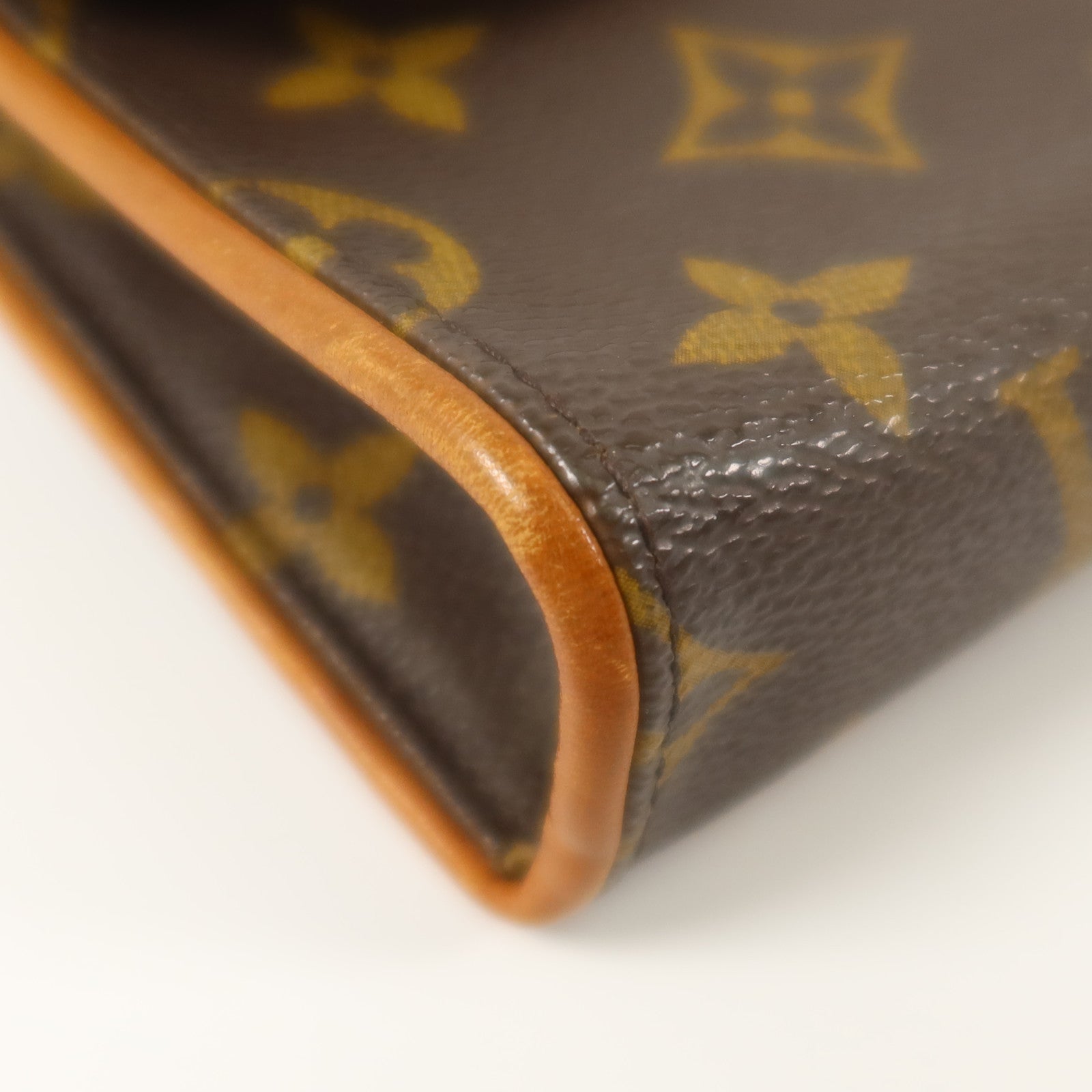 LOUIS VUITTON Monogram Pochette Florentine金扣腰包
