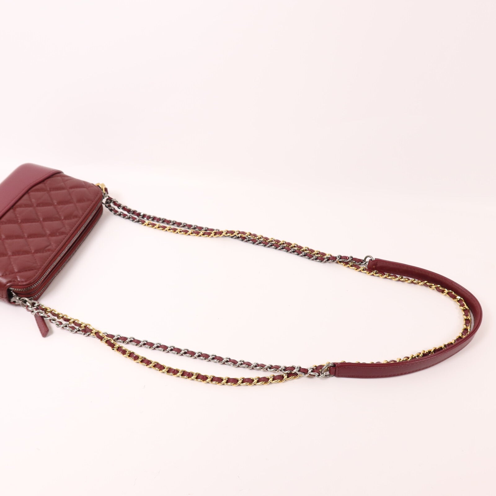 CHANEL 羊皮皮革Gabrielle Wallet on Chain鏈帶肩背袋