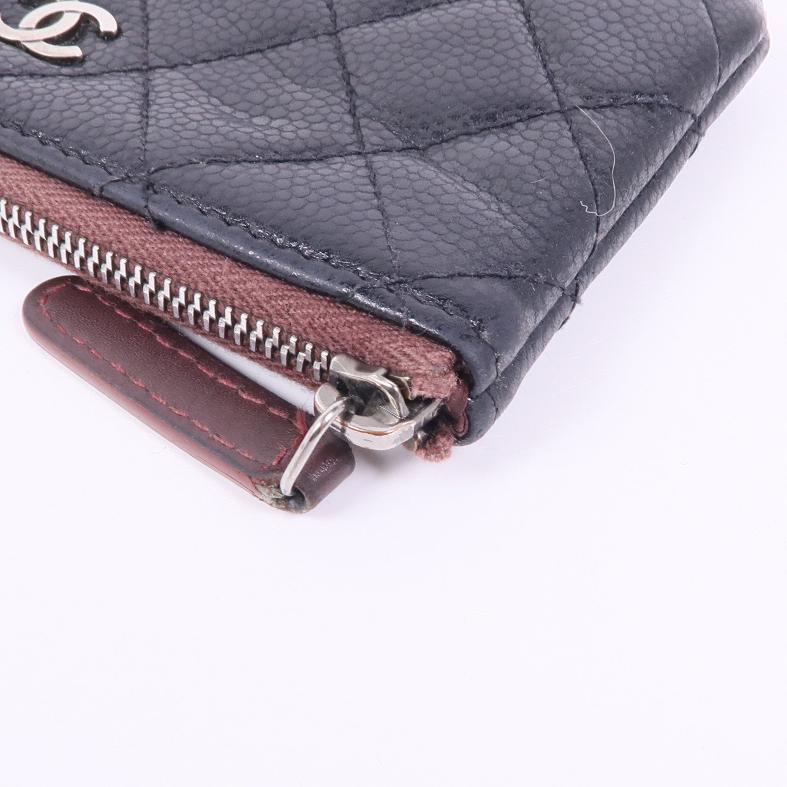CHANEL 牛皮皮革Pouch銀扣手拿包