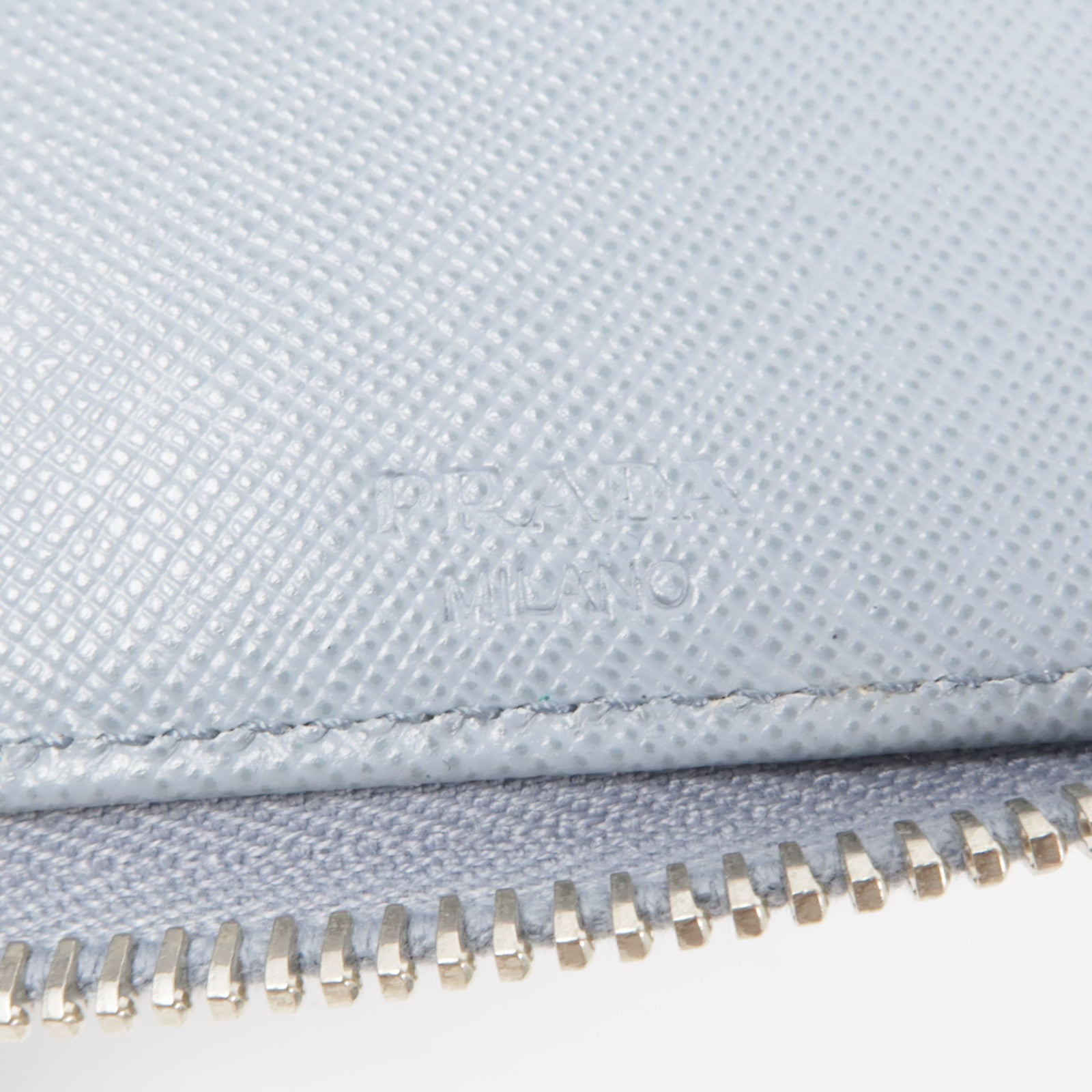 PRADA Saffiano皮革Long Wallet銀扣長錢包