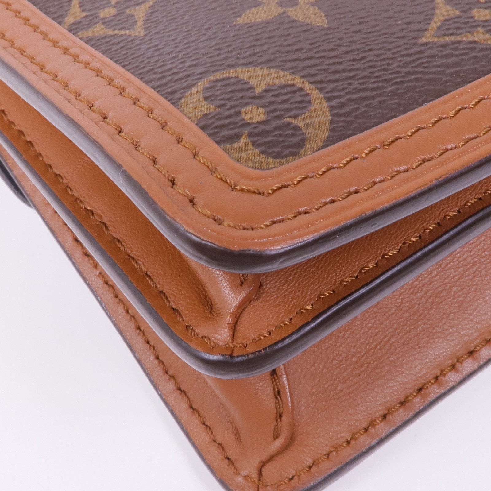 LOUIS VUITTON Monogram Reverse Mini Dauphine金扣肩背袋