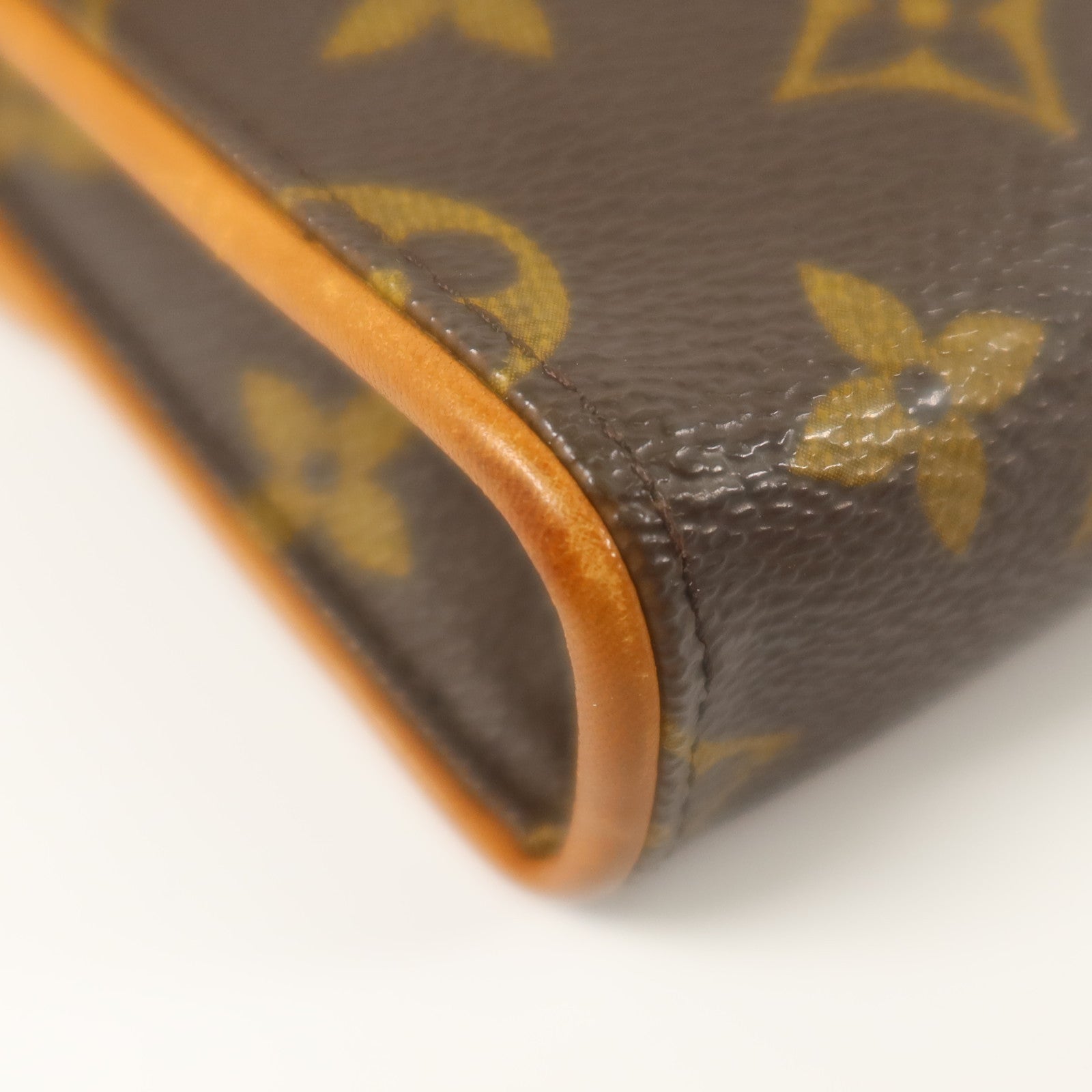 LOUIS VUITTON Monogram Pochette Florentine金扣腰包