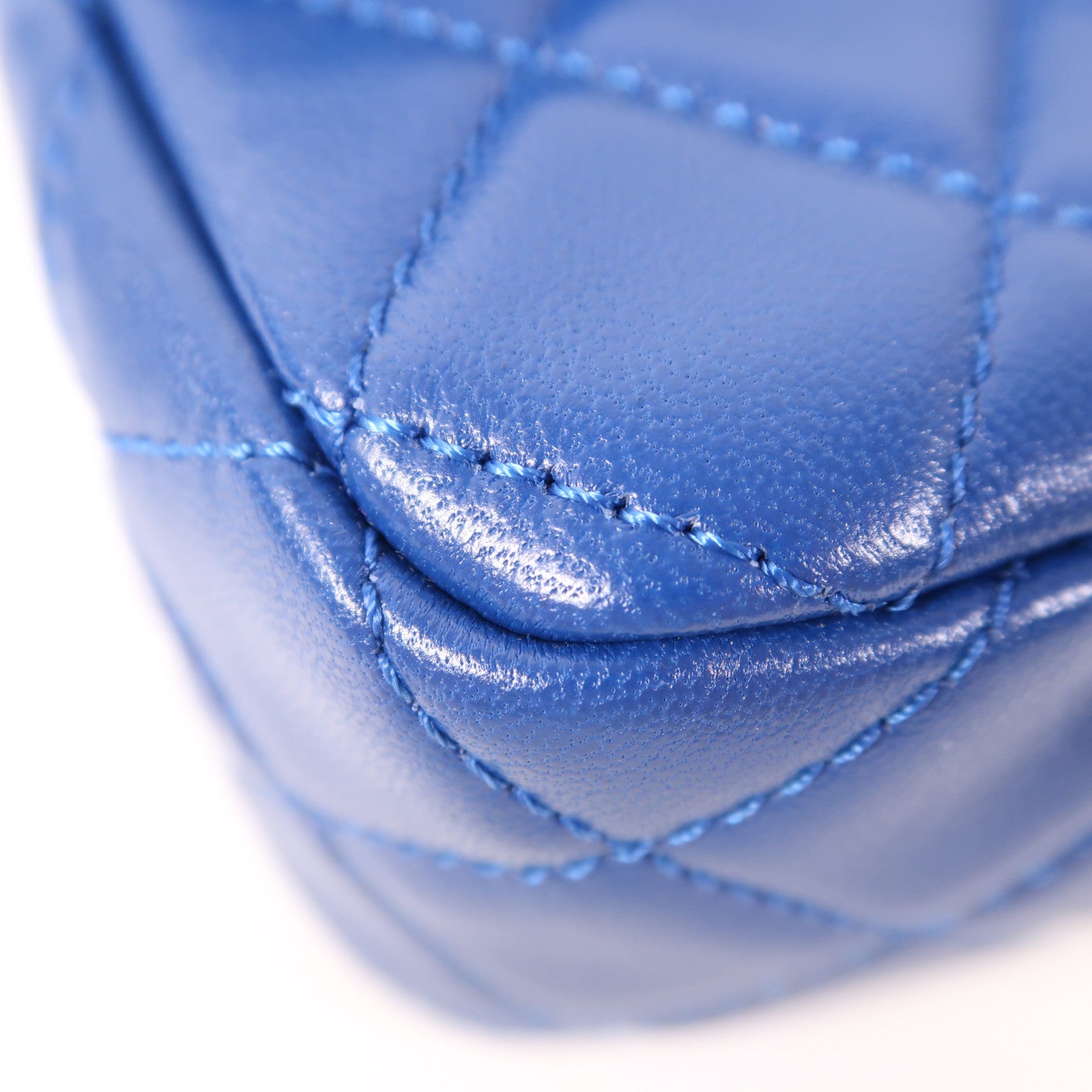 CHANEL 羊皮皮革Mini Classic 20金扣鏈帶肩背袋