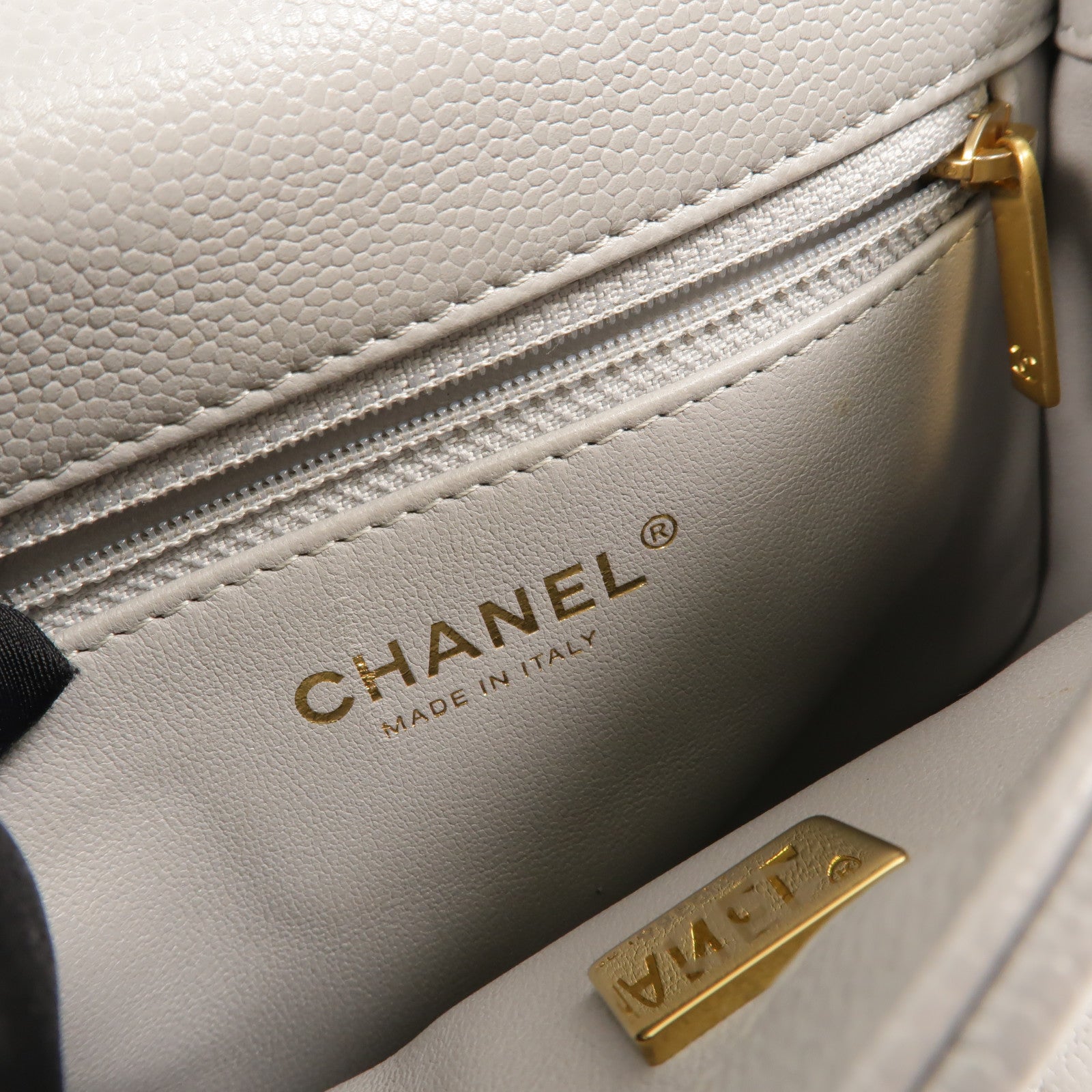 CHANEL 牛皮皮革Mini Coco Shoulder鏈帶肩背袋