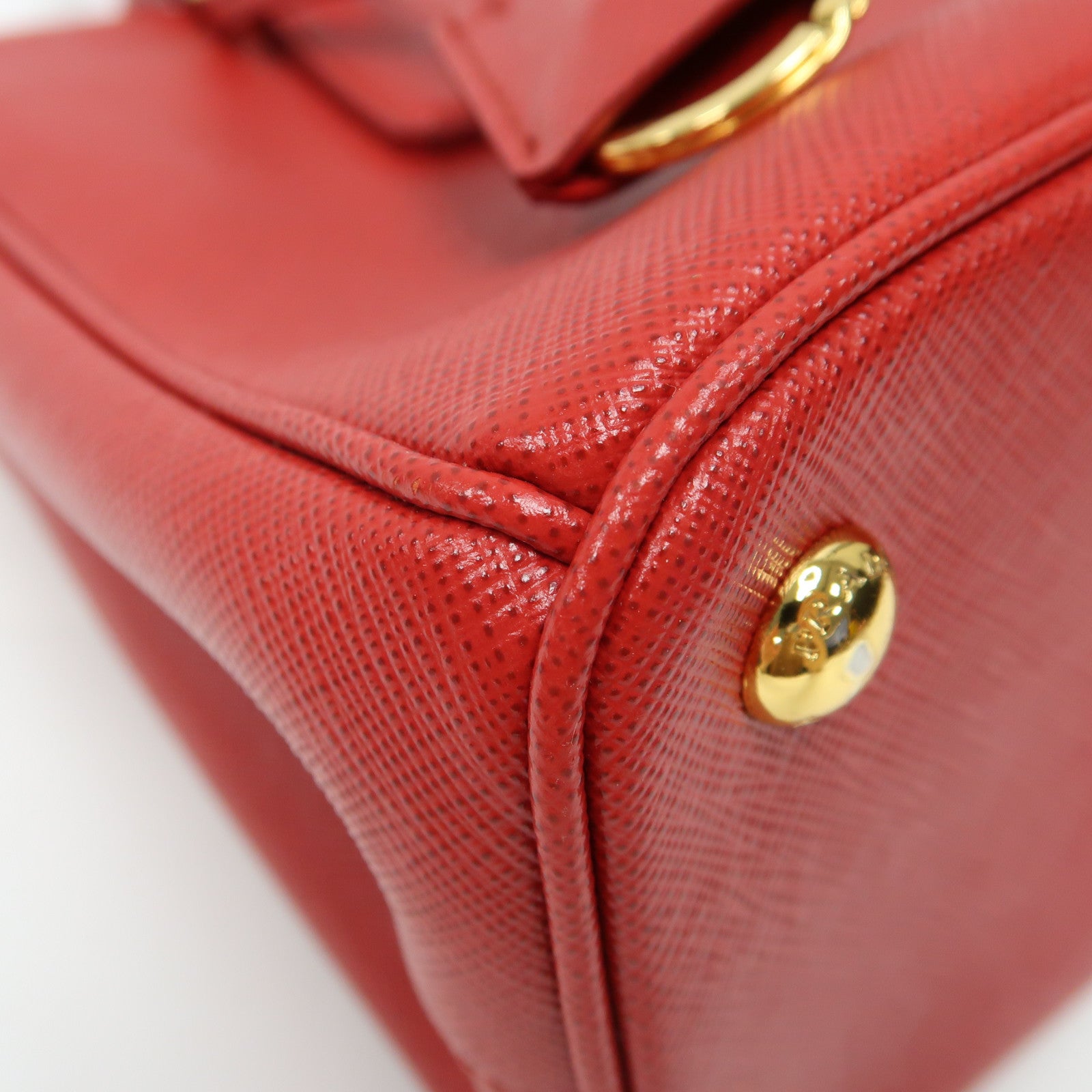 PRADA Saffiano皮革Galleria金扣手挽袋紅色