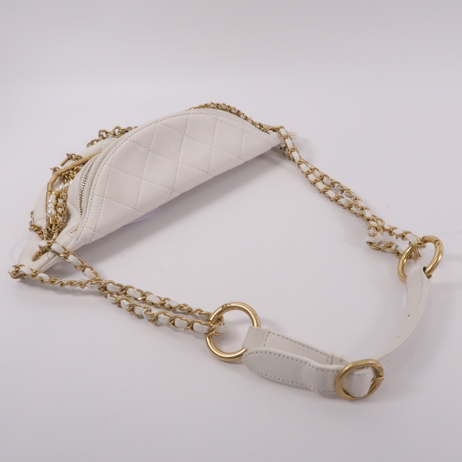 CHANEL 牛皮皮革All About Chains Waist Bag腰包