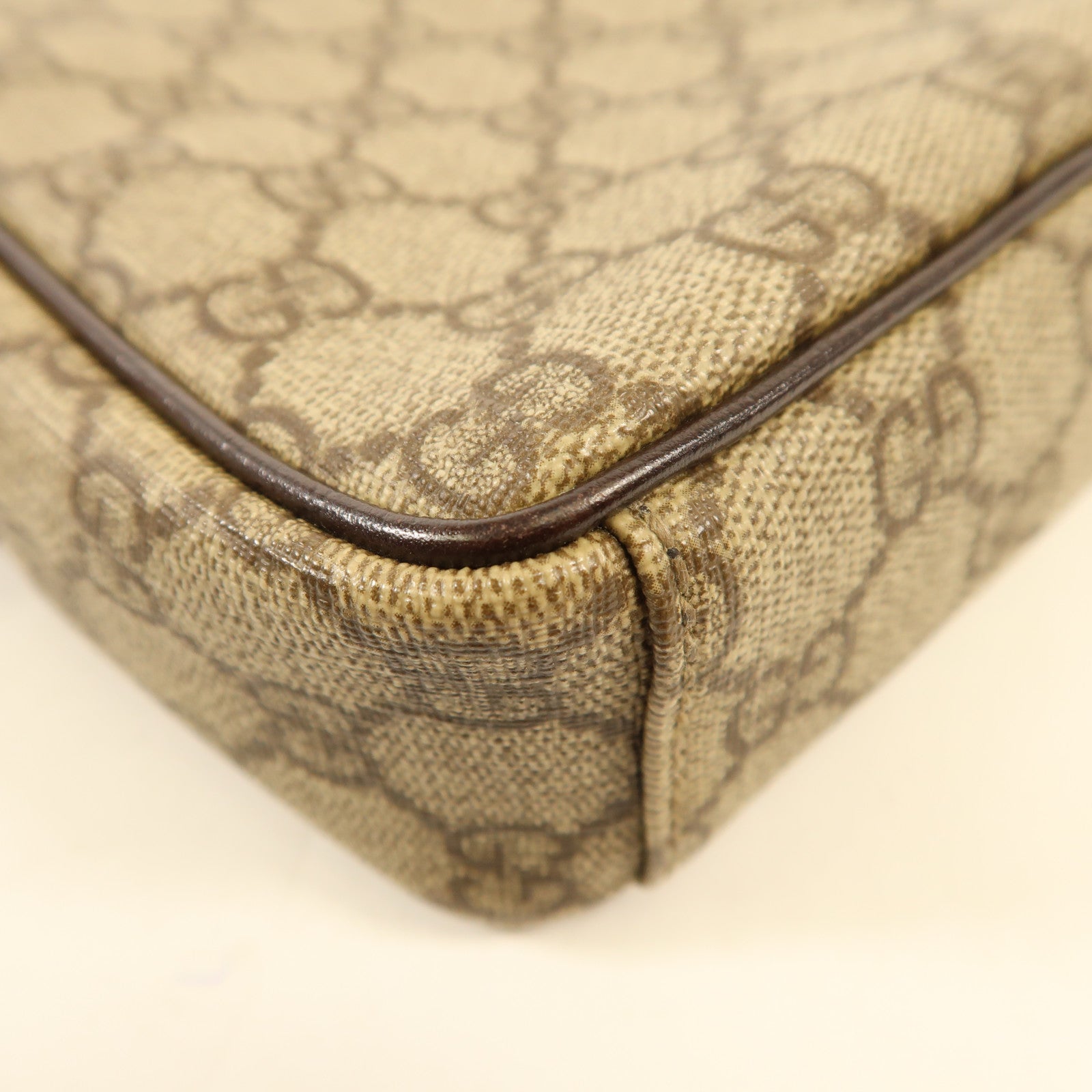 GUCCI 塗層帆布Shoulder Bag肩背袋