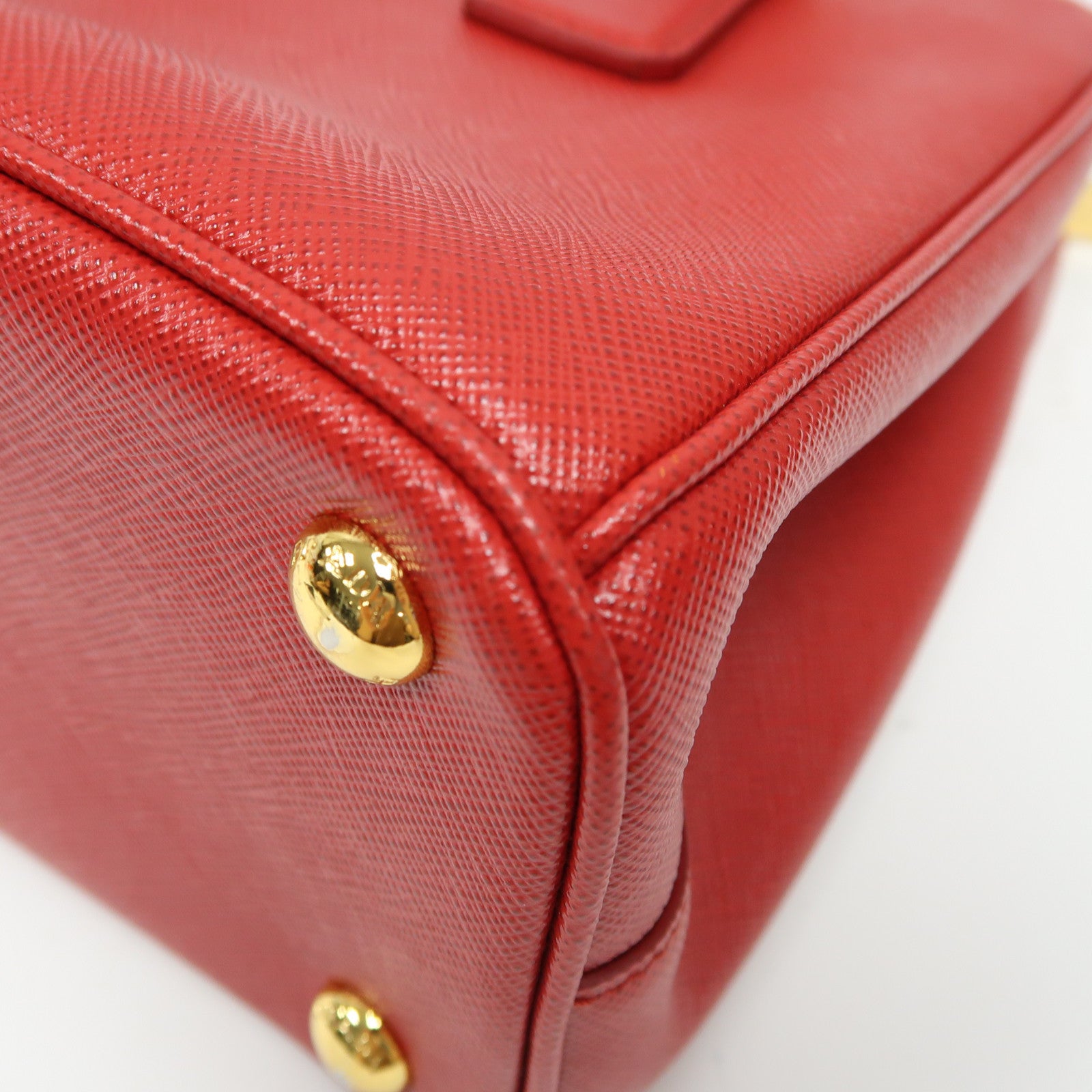 PRADA Saffiano皮革Galleria金扣手挽袋紅色