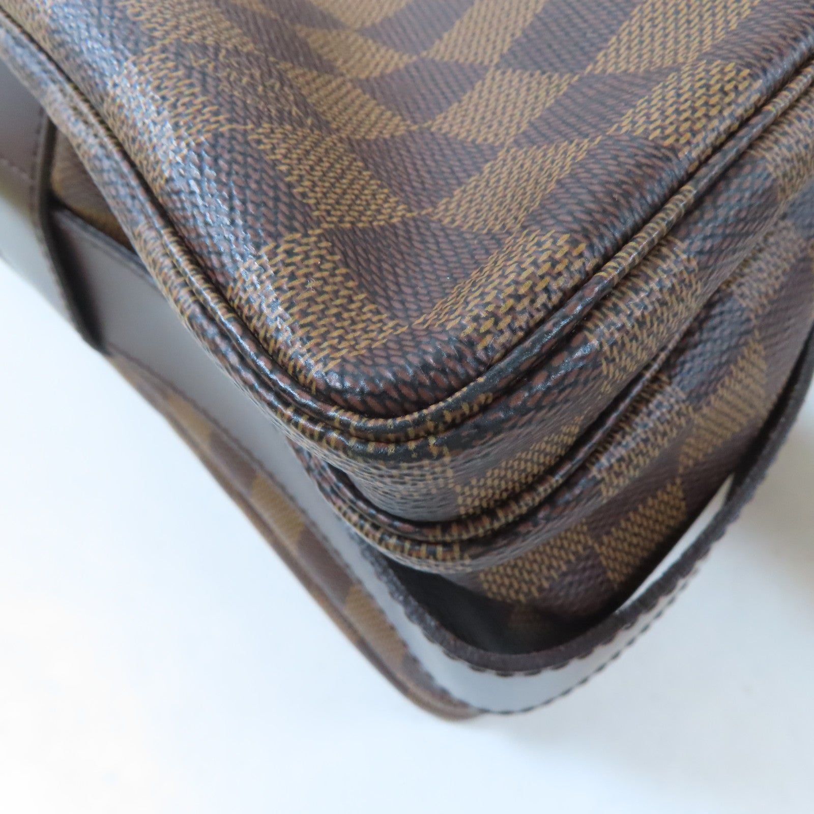 LOUIS VUITTON Damier Naviglio Shoulder Bag金扣肩背袋啡色