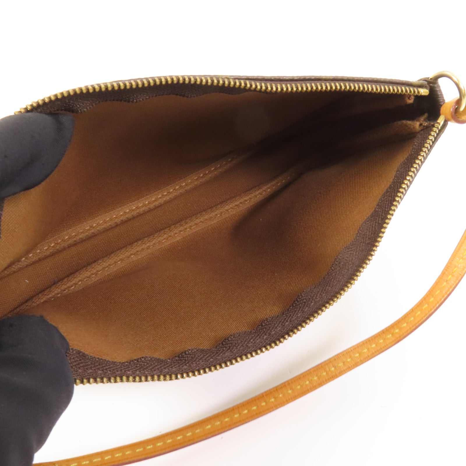 LOUIS VUITTON Monogram Pochette Accessoires金扣手挽袋棕色