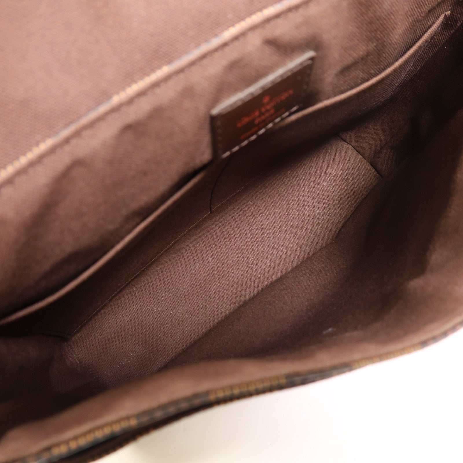 LOUIS VUITTON Damier District PM肩背袋