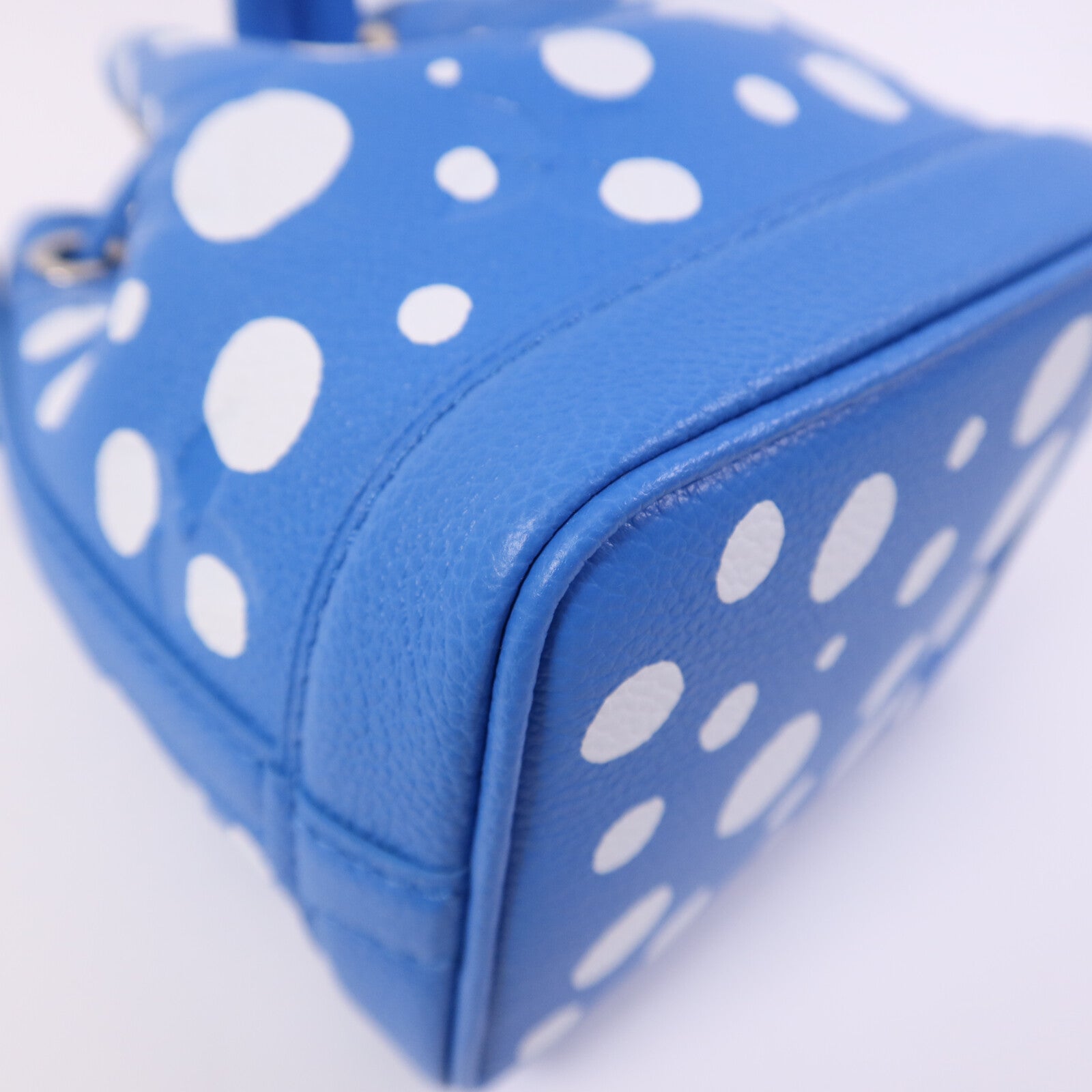 LOUIS VUITTON Monogram Empreinte Nano Noe x Yayoi Kusama銀扣手挽肩背兩用袋