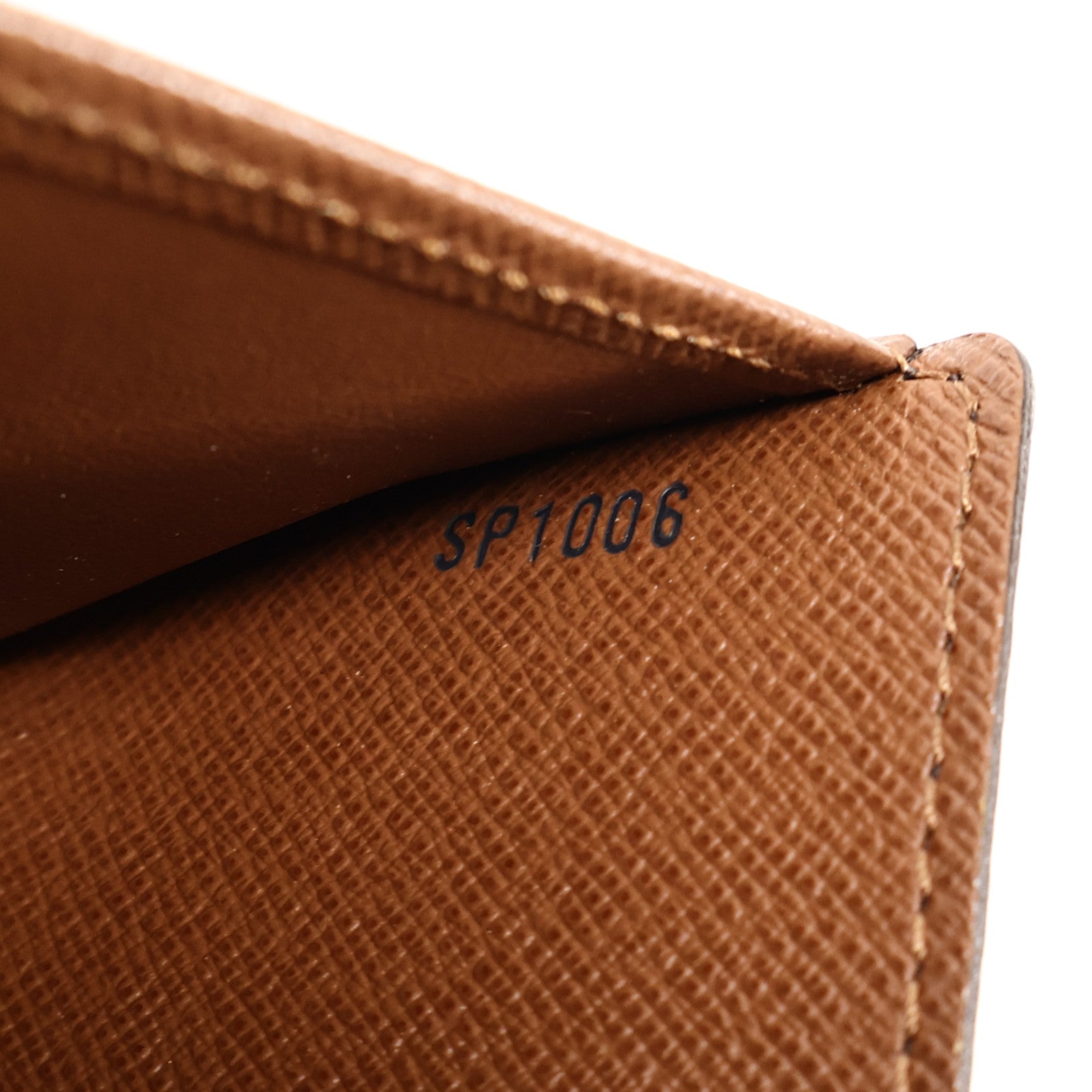 LOUIS VUITTON Monogram Bifold Wallet錢包