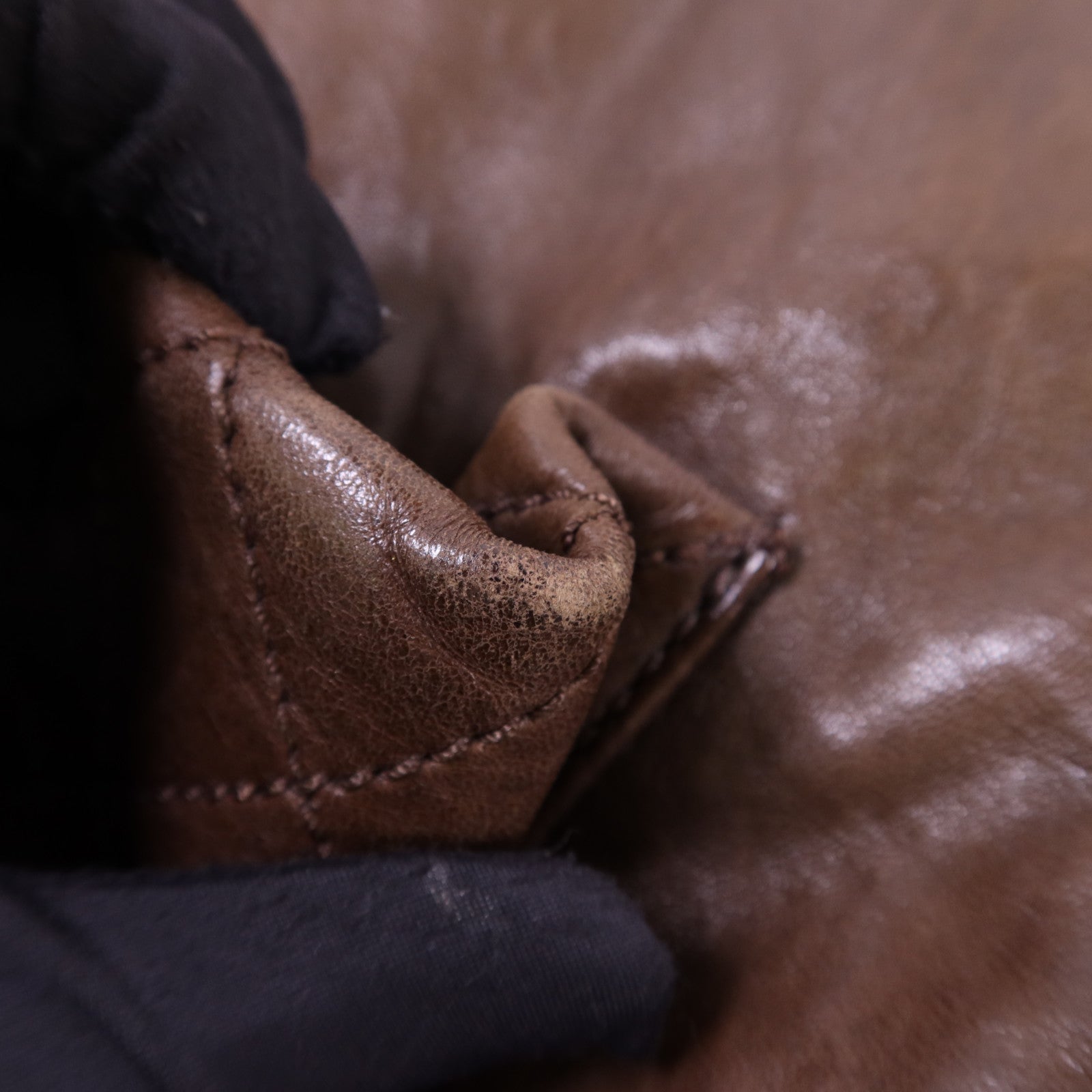 CHANEL 羊皮皮革Shoulder Bag銀扣肩背袋