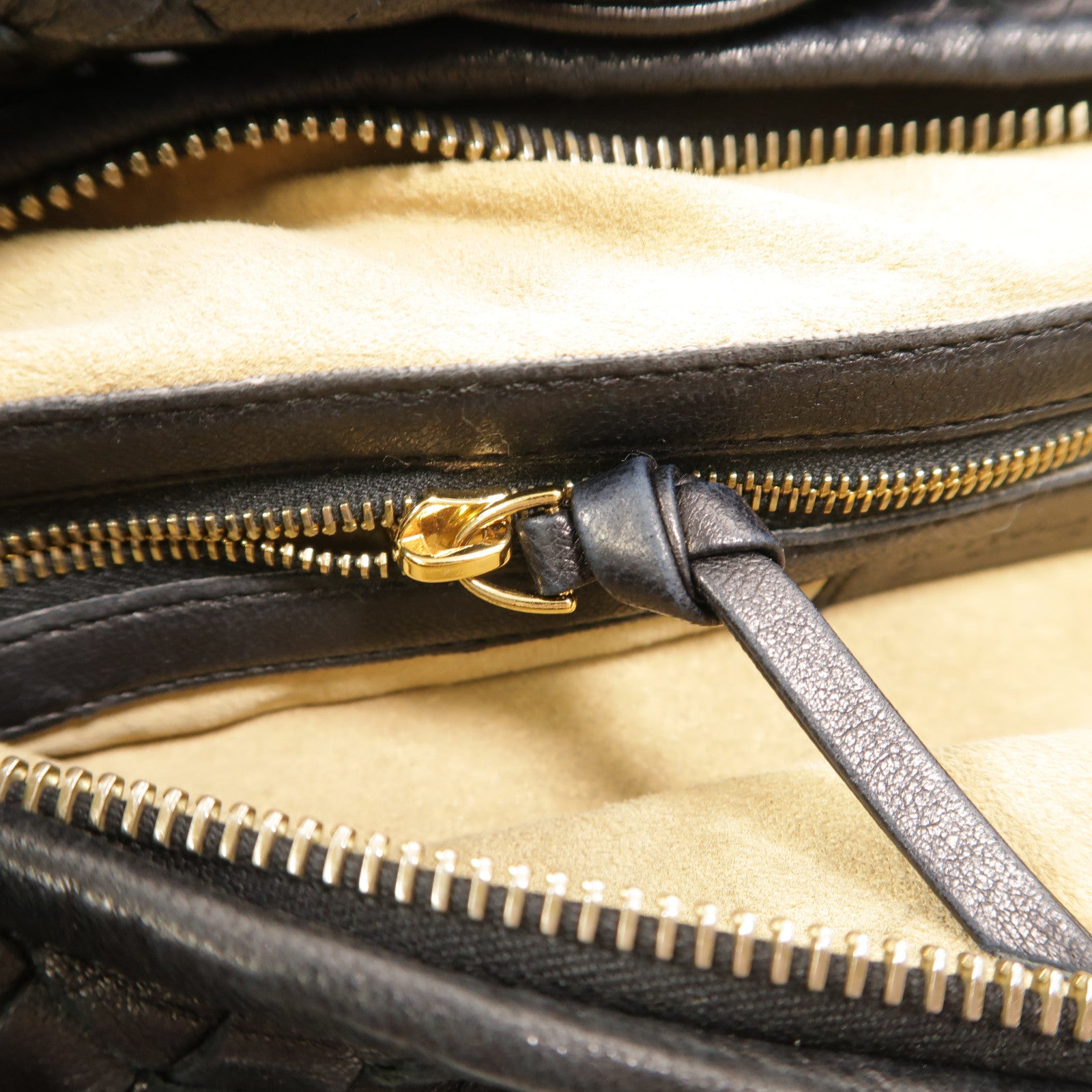 BOTTEGA VENETA 羊皮皮革Shoulder Bag肩背袋